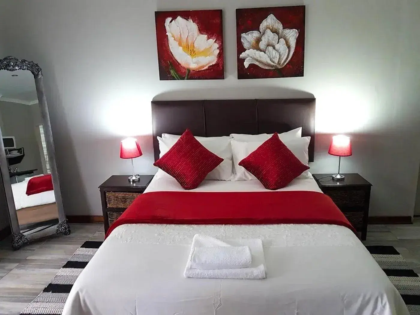 Family Room with Garden View in Gemstone Guest House Family Room with Garden View in Gemstone Guest House