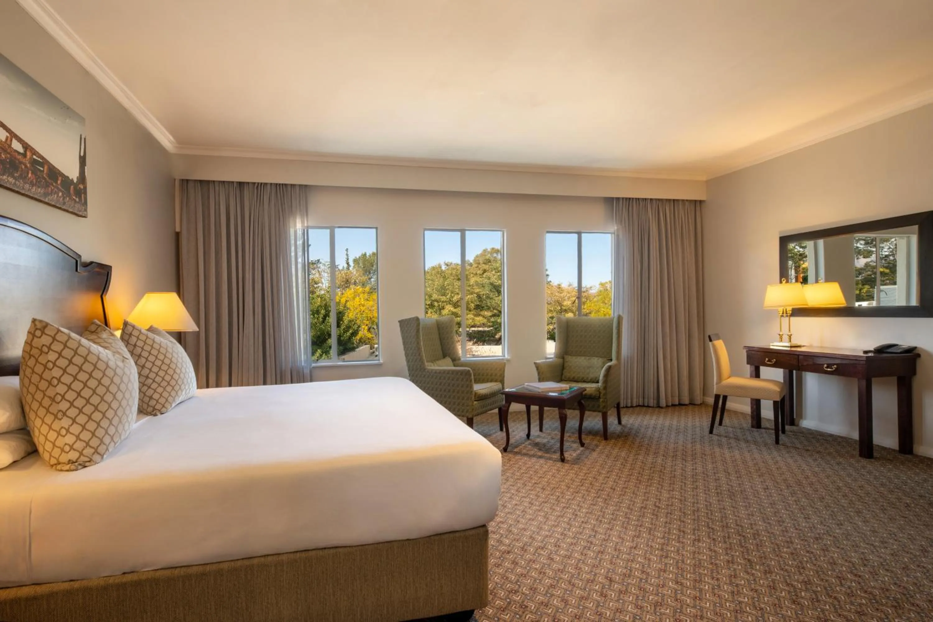 Bedroom, Bed in Mercure Hotel Windhoek