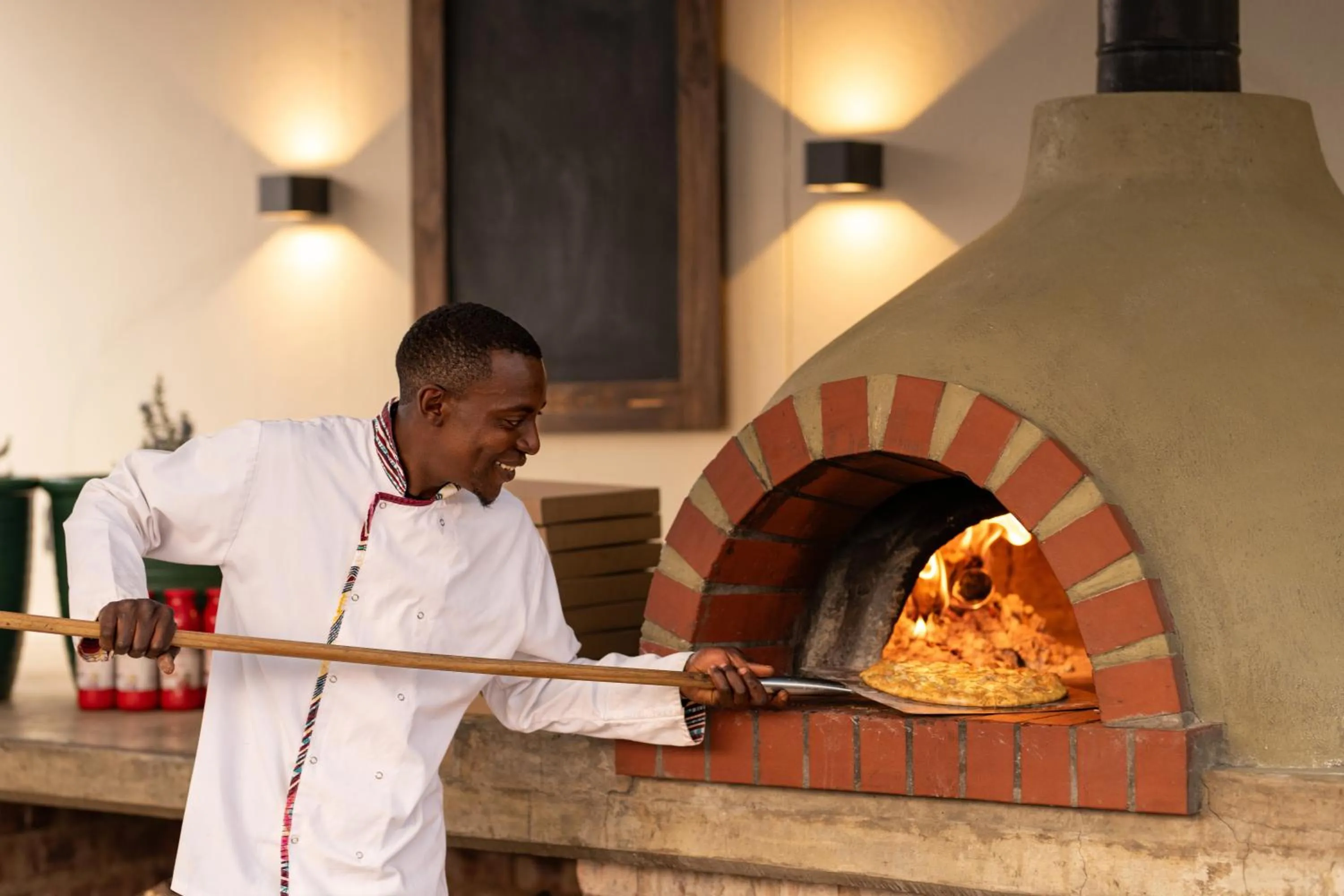 Restaurant/places to eat in Mercure Hotel Windhoek