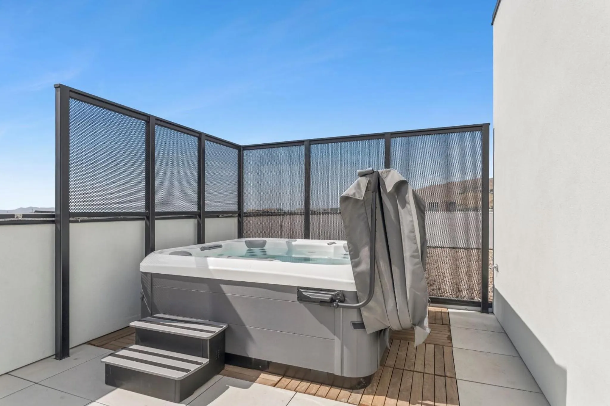 Hot Tub in Placemakr Salt Lake City