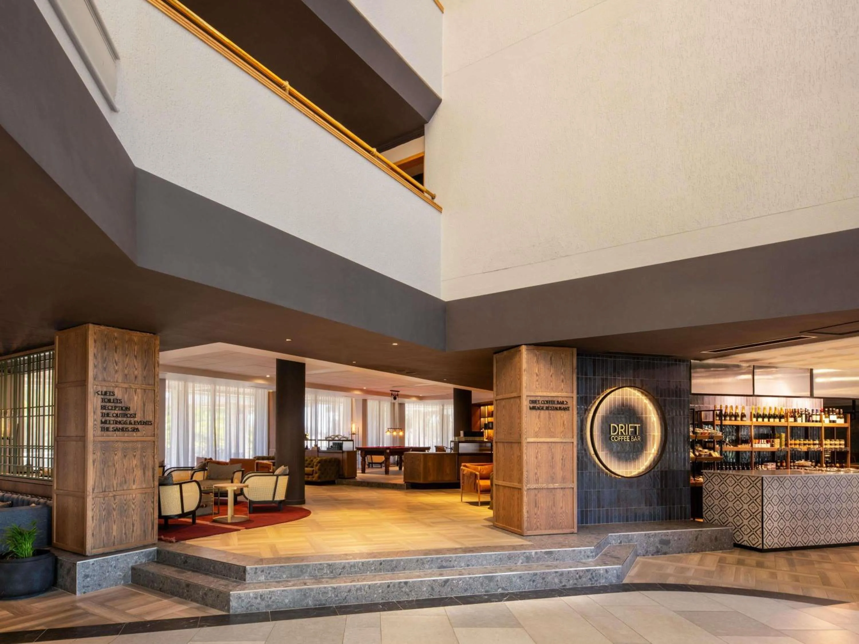 Lounge or bar in Mövenpick Hotel Windhoek