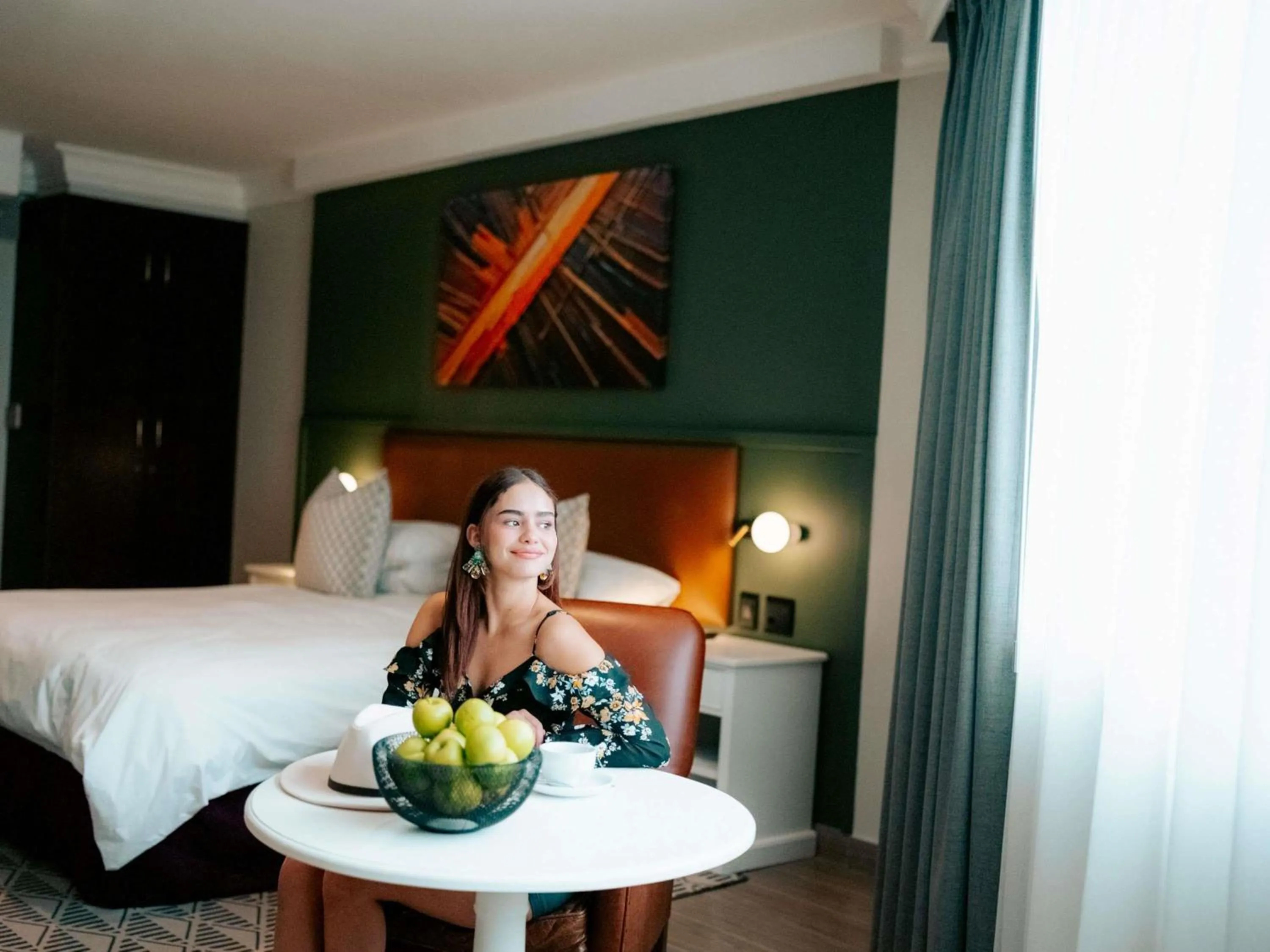 Bedroom, Bed in Mövenpick Hotel Windhoek