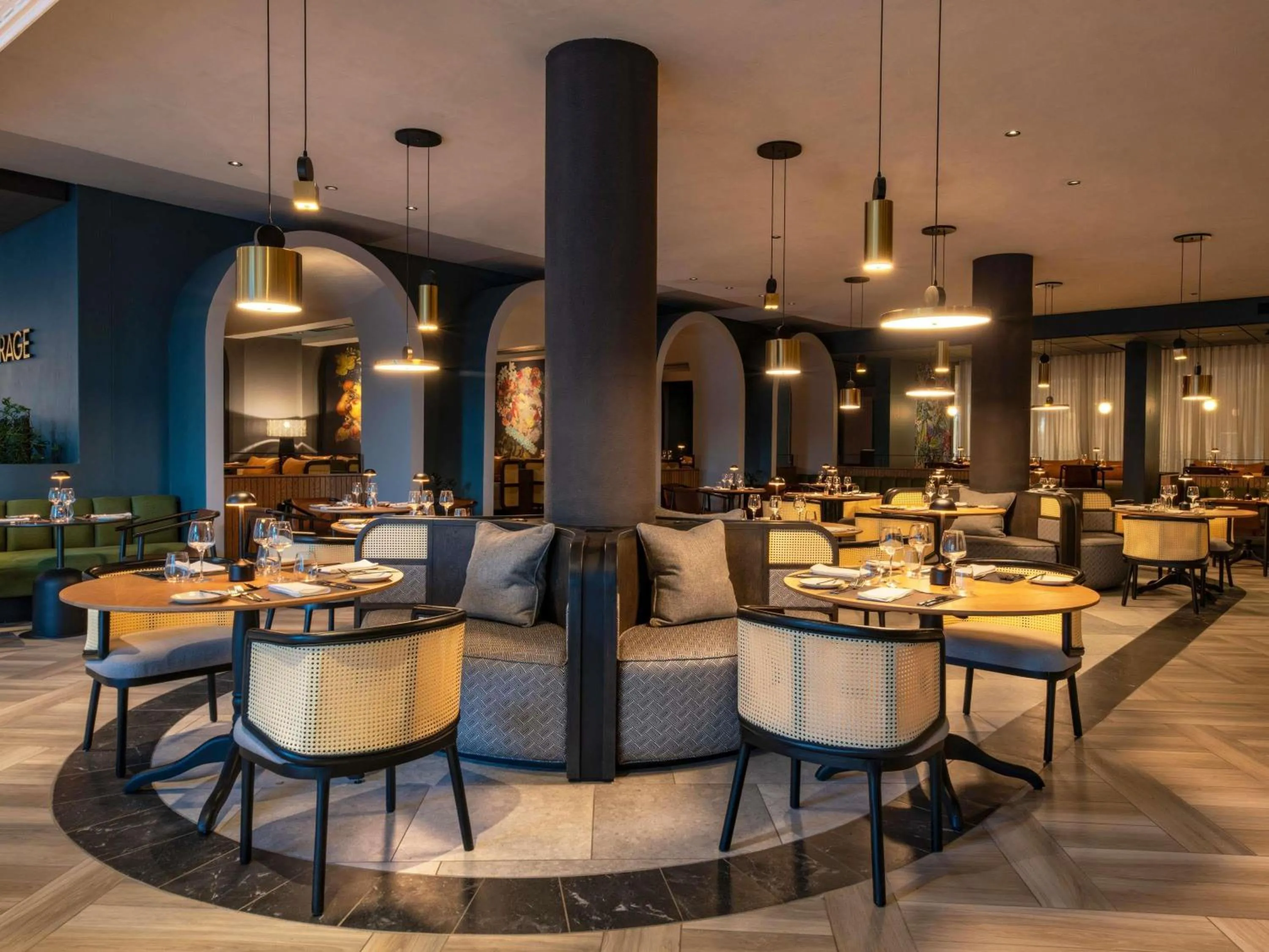 Restaurant/places to eat in Mövenpick Hotel Windhoek