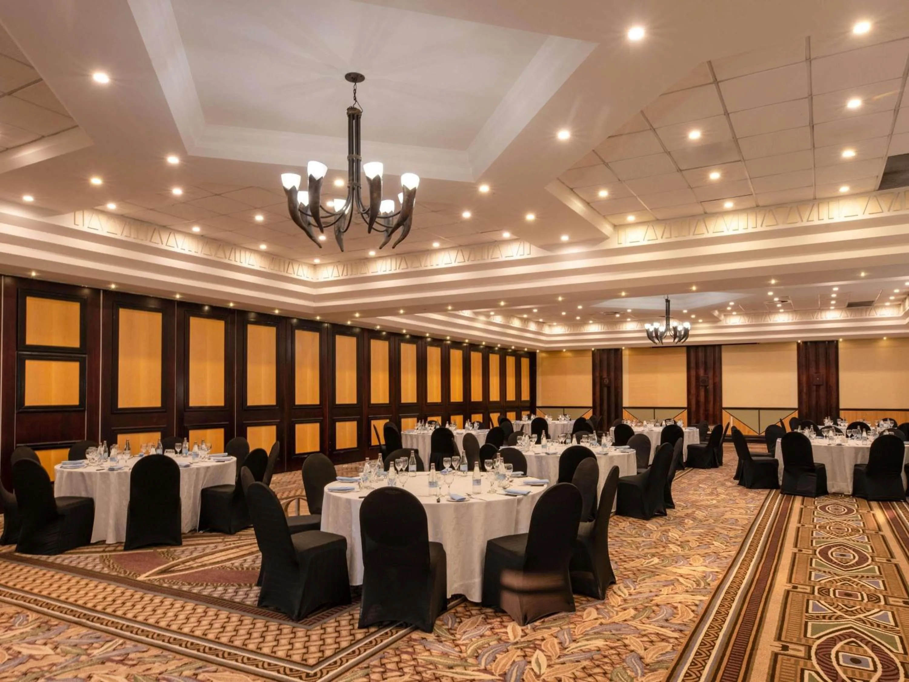 Meeting/conference room in Mövenpick Hotel Windhoek