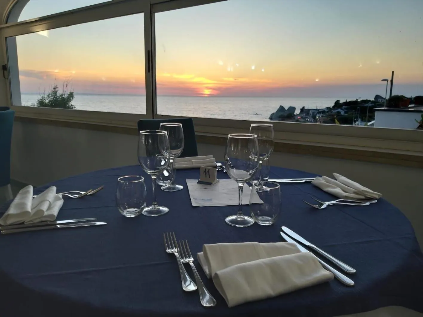 Restaurant/places to eat in Hotel Albatros