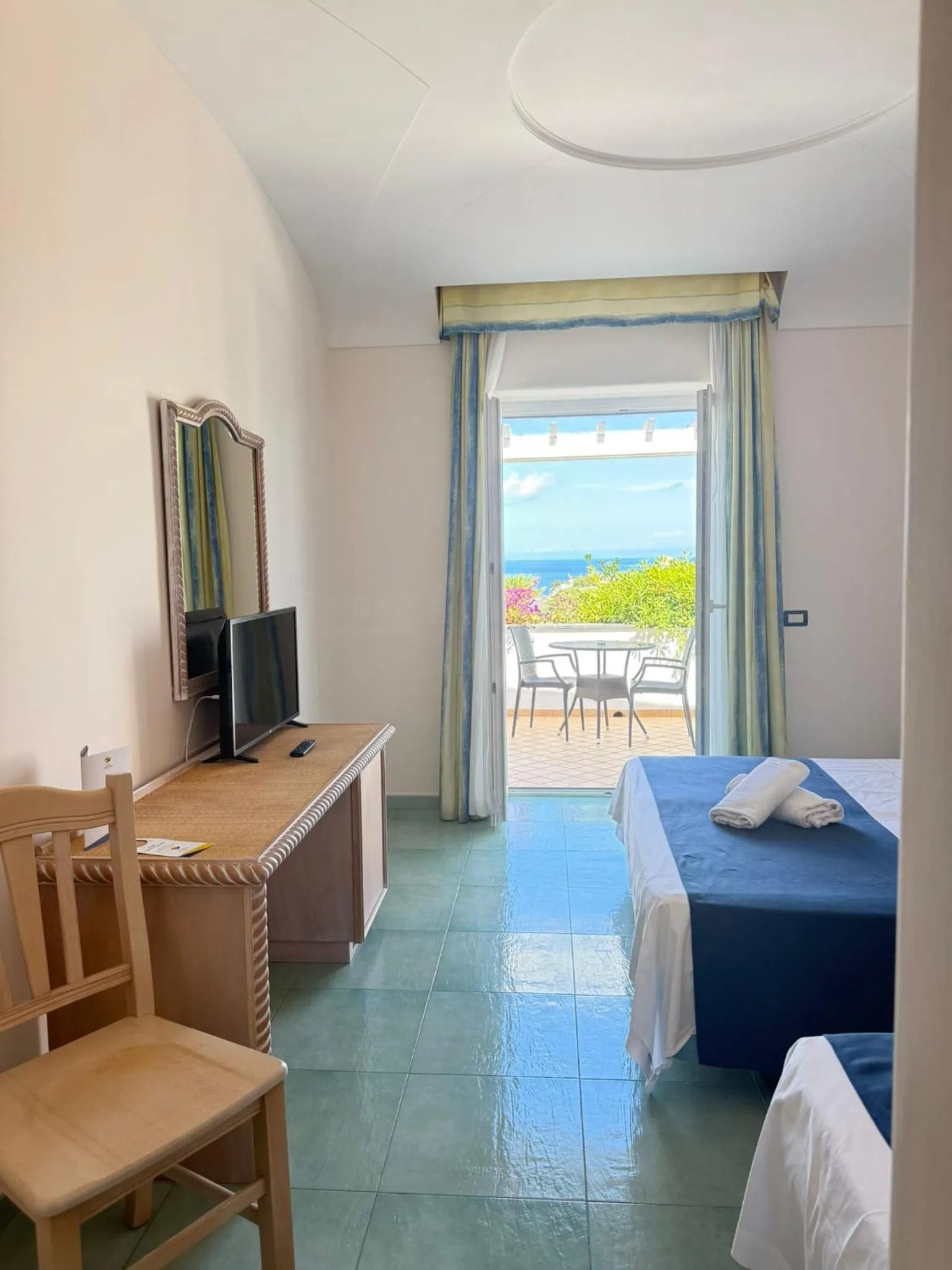 Bed in Hotel Albatros