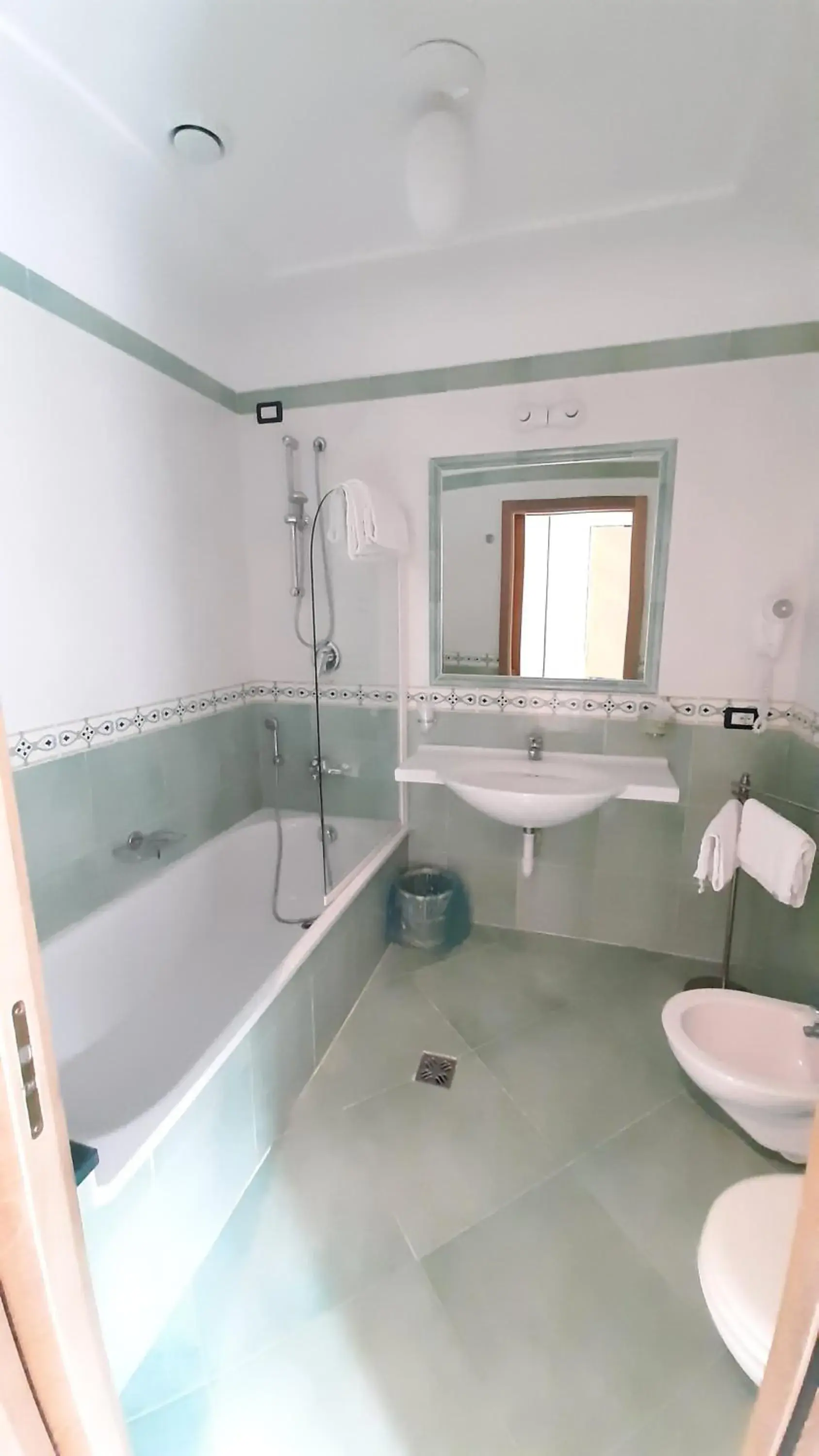 Superior Triple Room with Sea View in Hotel Albatros Superior Triple Room with Sea View in Hotel Albatros