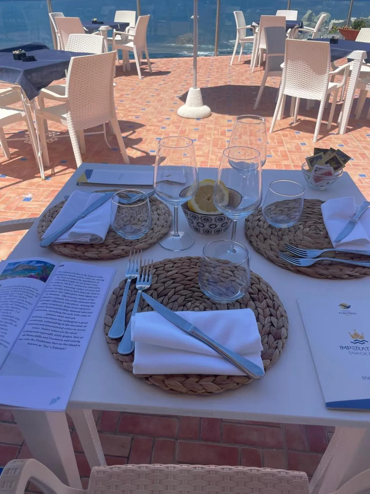 Restaurant/places to eat in Hotel Albatros