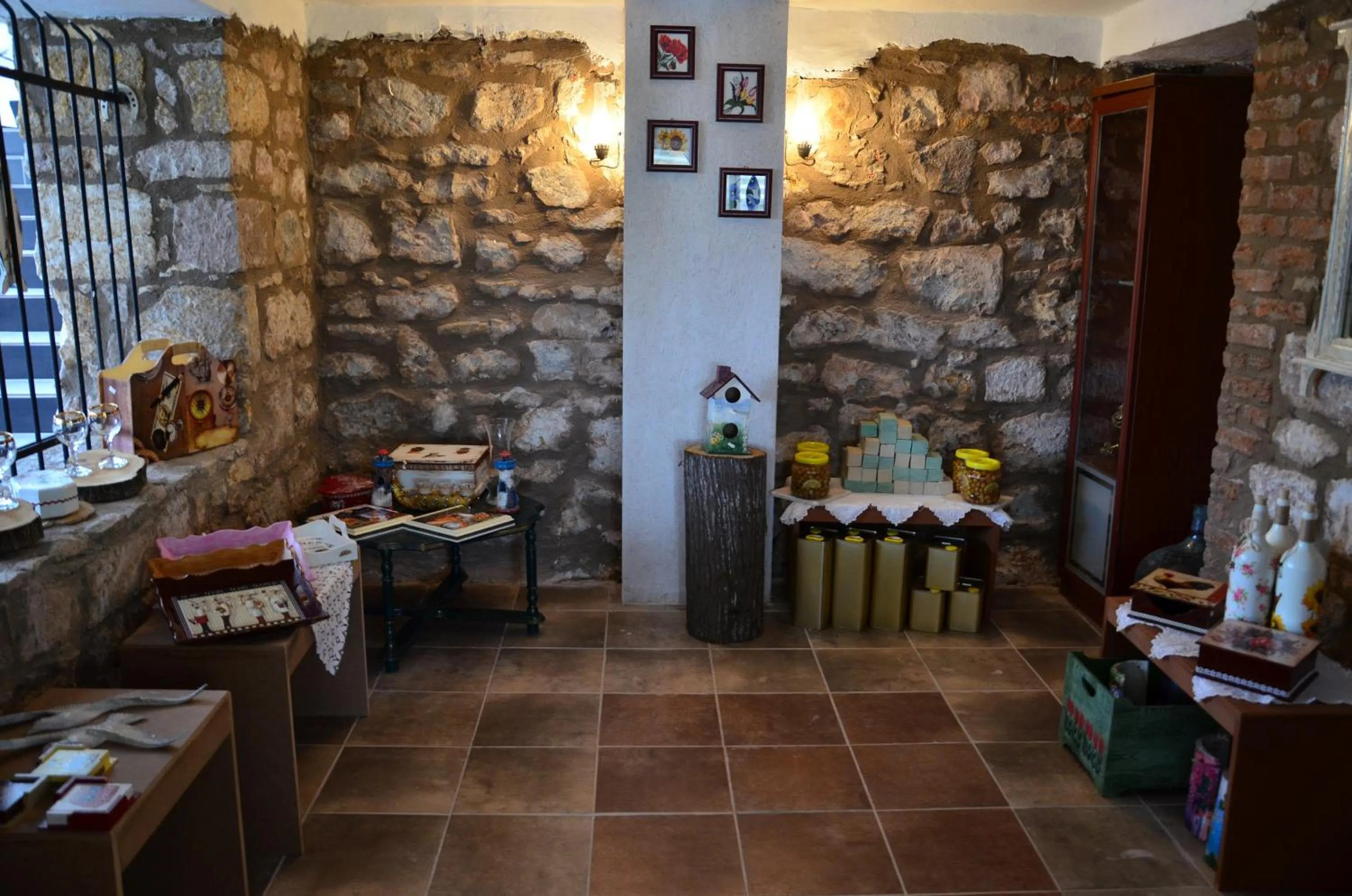 Decorative detail in Tunc Hotel