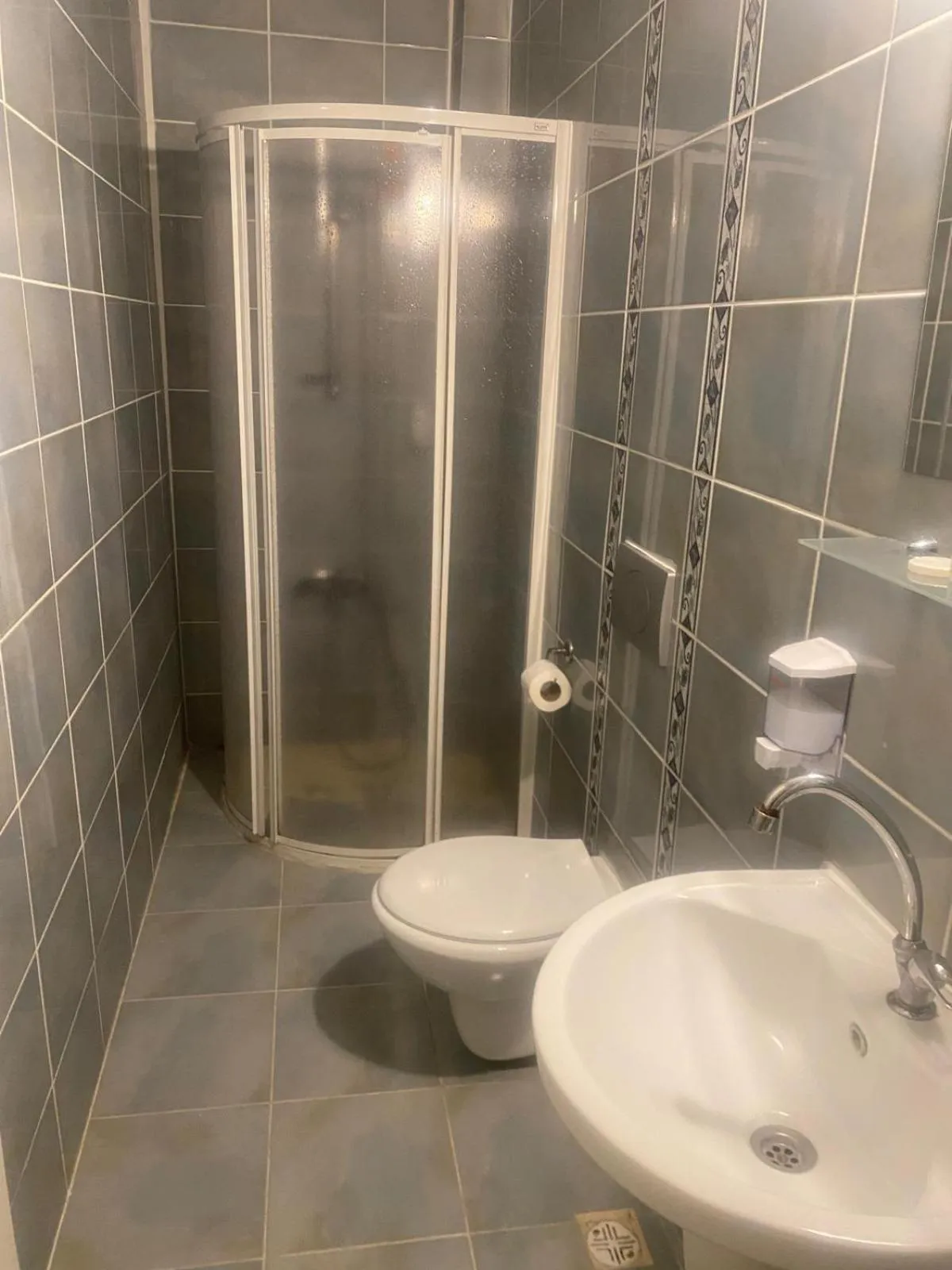 Bathroom in Tunc Hotel