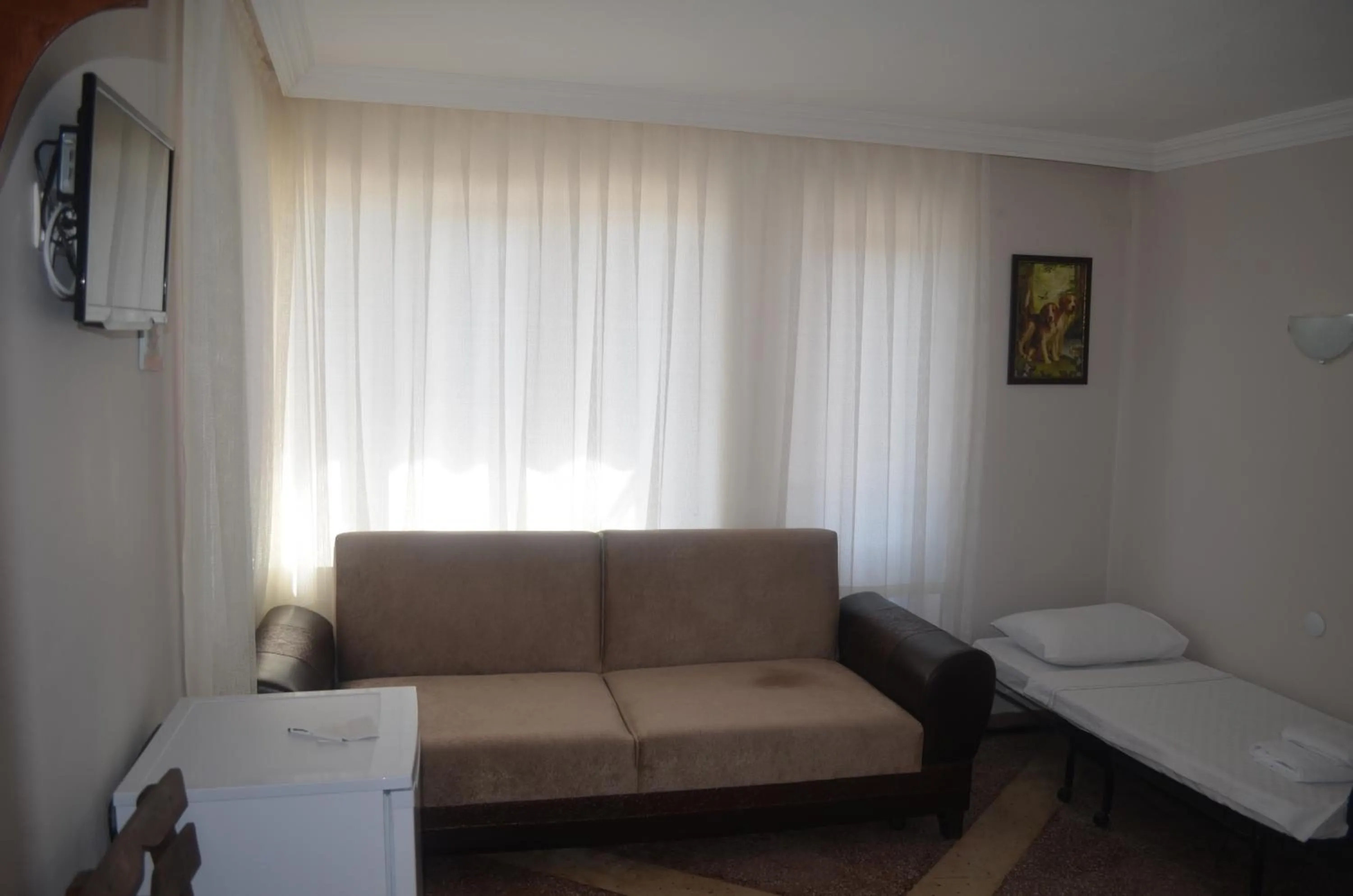 Photo of the whole room in Tunc Hotel