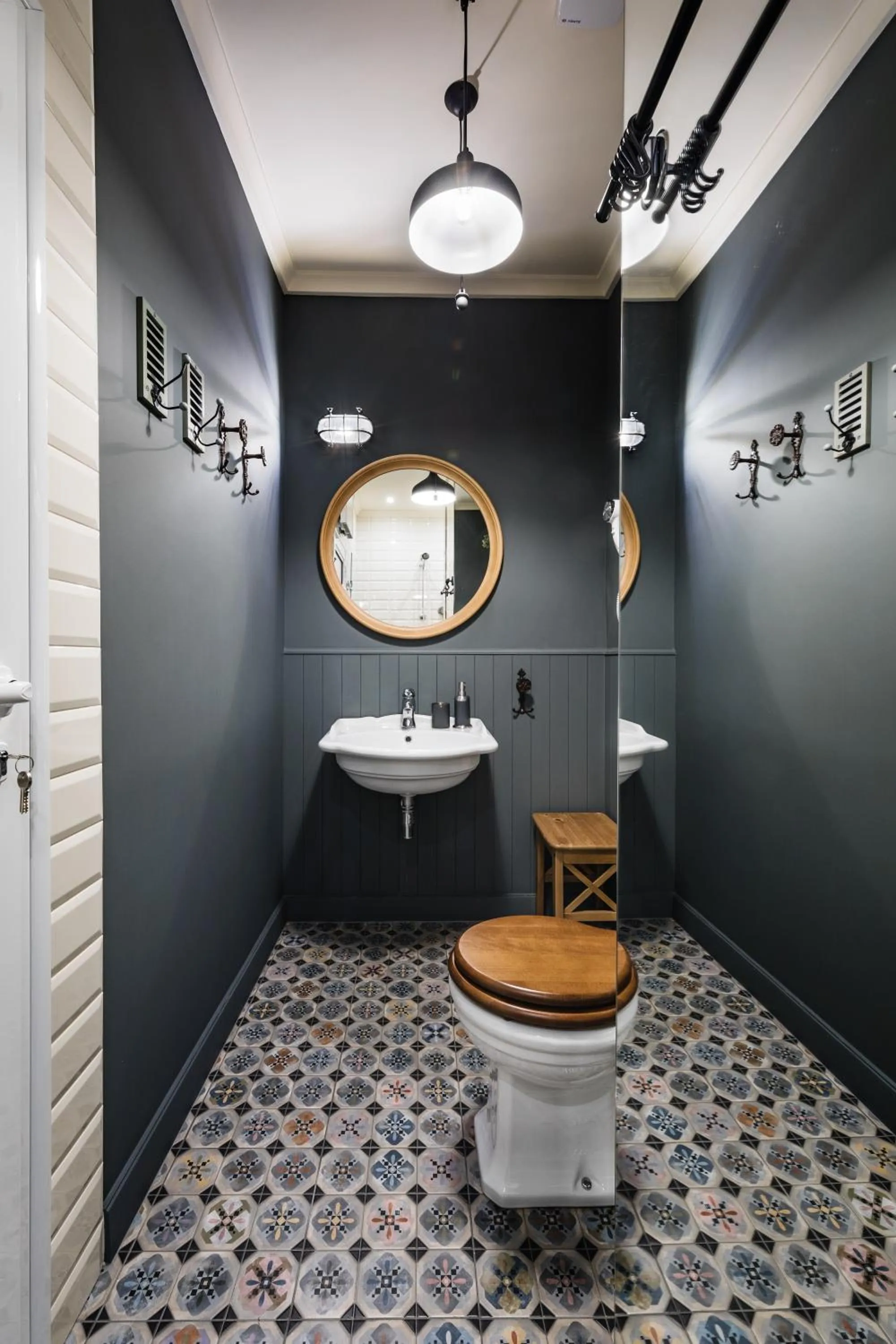 Bathroom in 5 Vintage Guest House