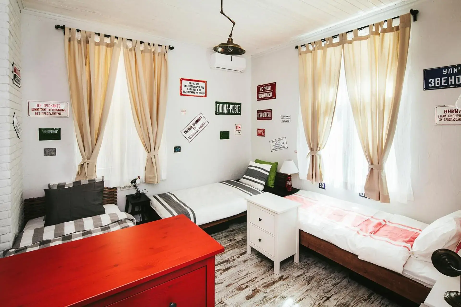 Triple Room with Shared Bathroom & Toilet in 5 Vintage Guest House Triple Room with Shared Bathroom & Toilet in 5 Vintage Guest House