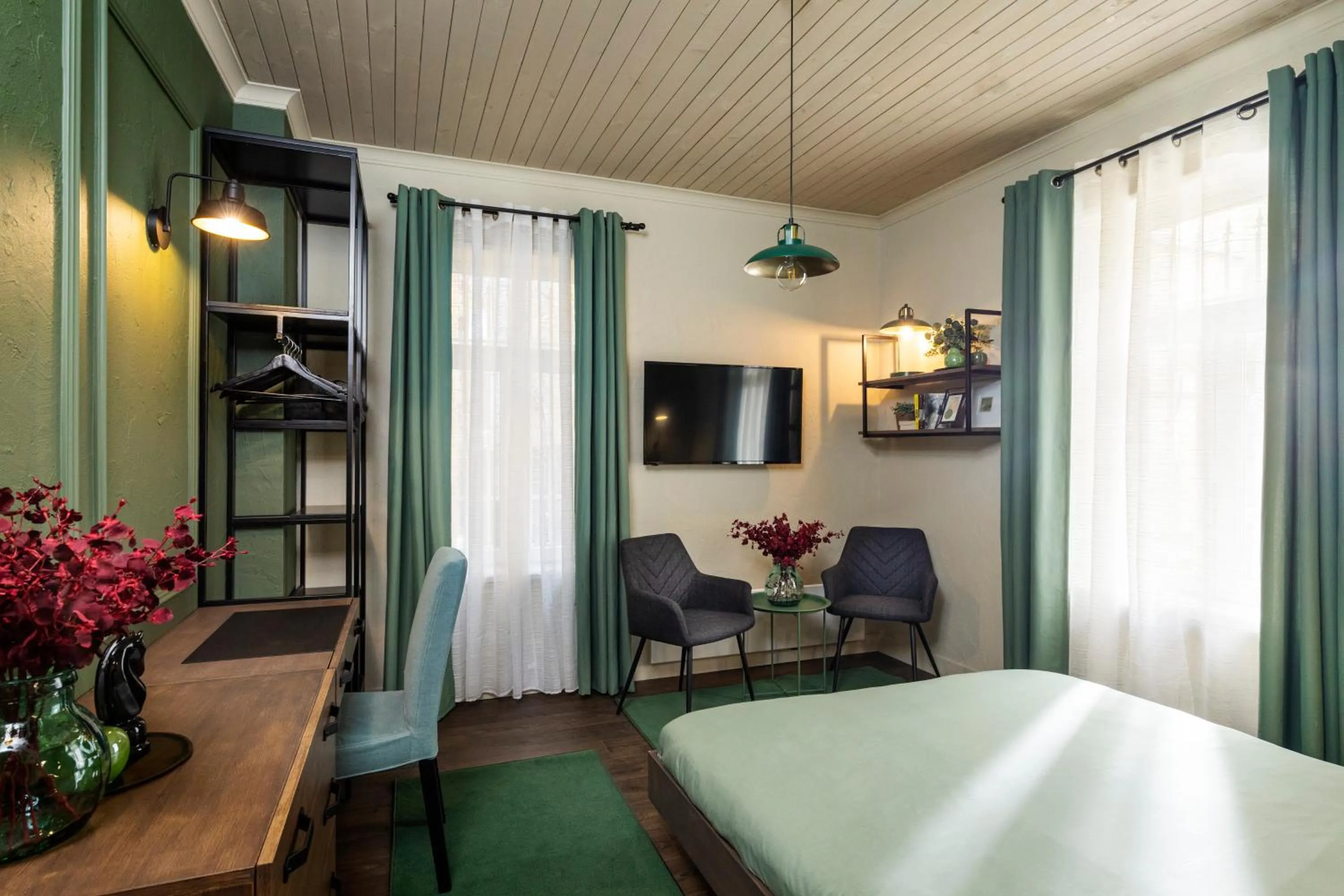 Bed in 5 Vintage Guest House