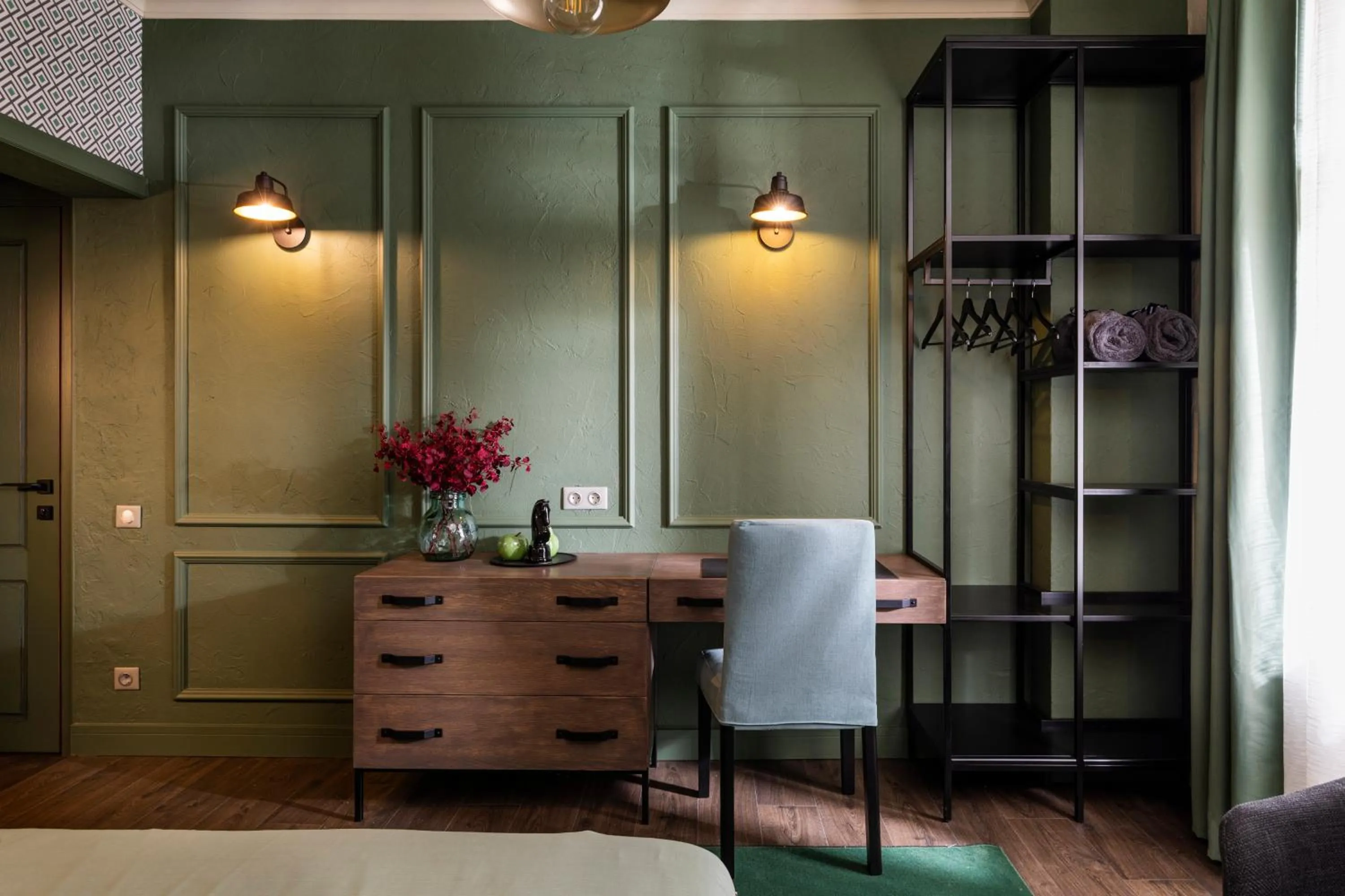 5 Vintage Guest House