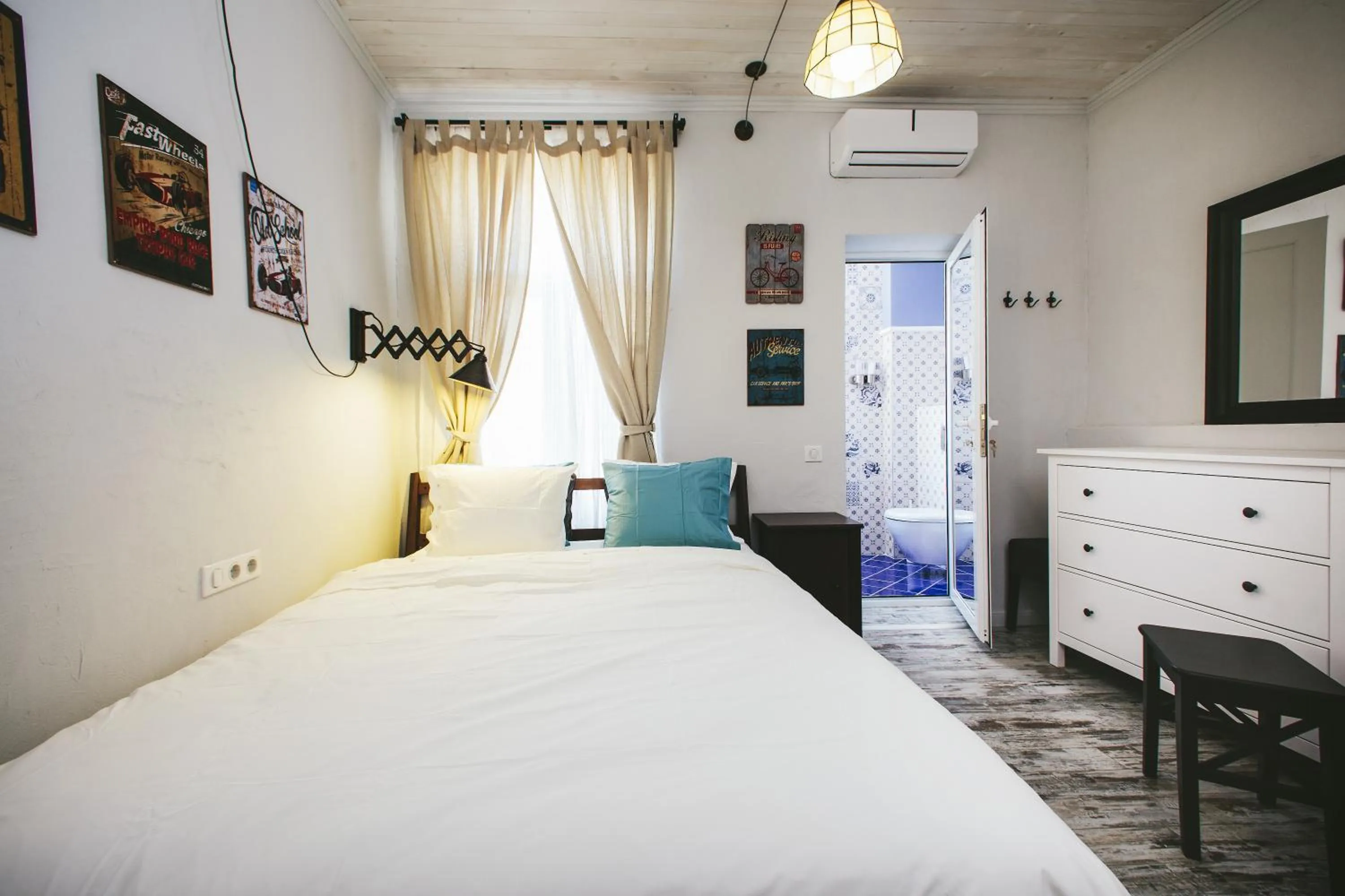 Bedroom, Bed in 5 Vintage Guest House