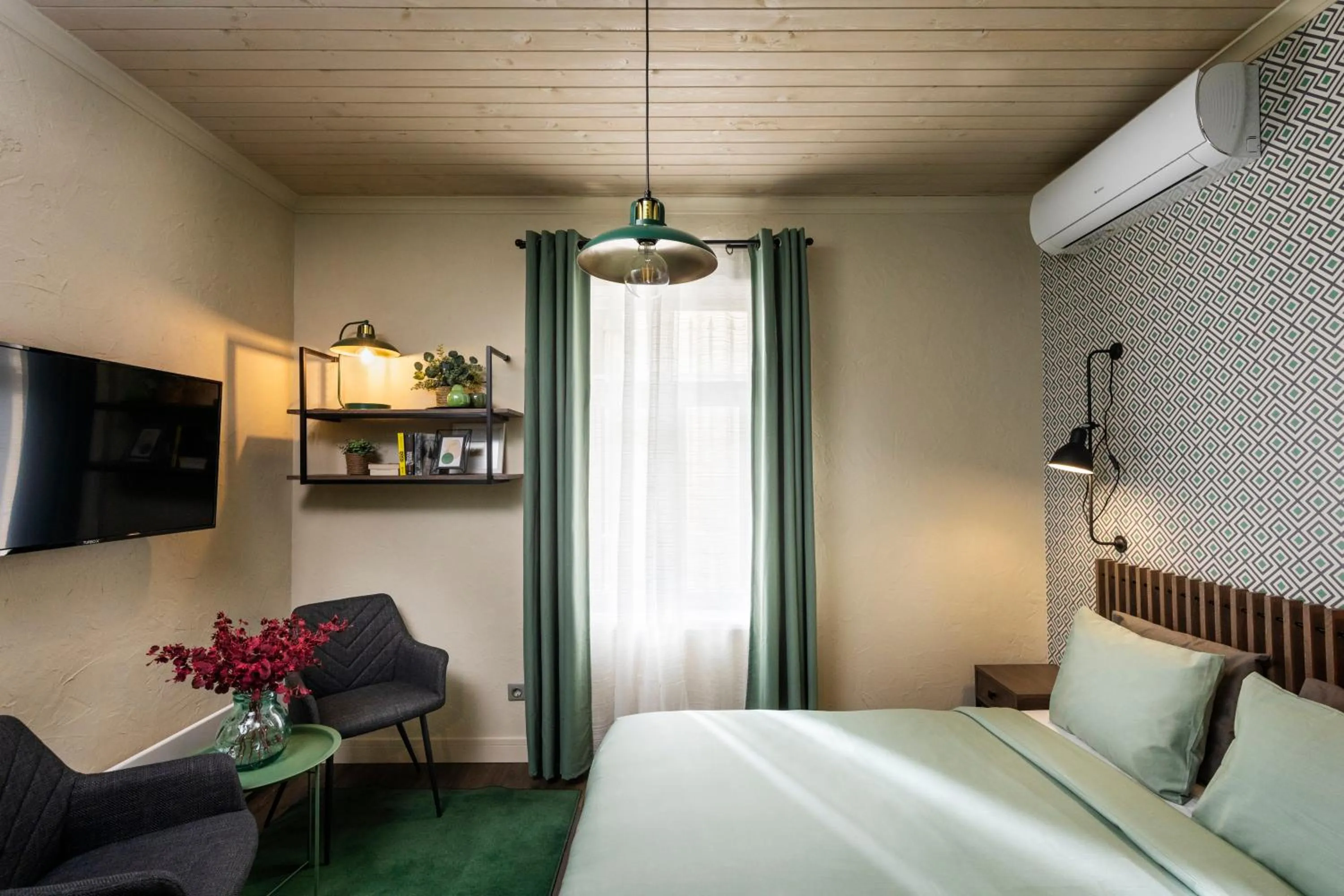 Bed in 5 Vintage Guest House