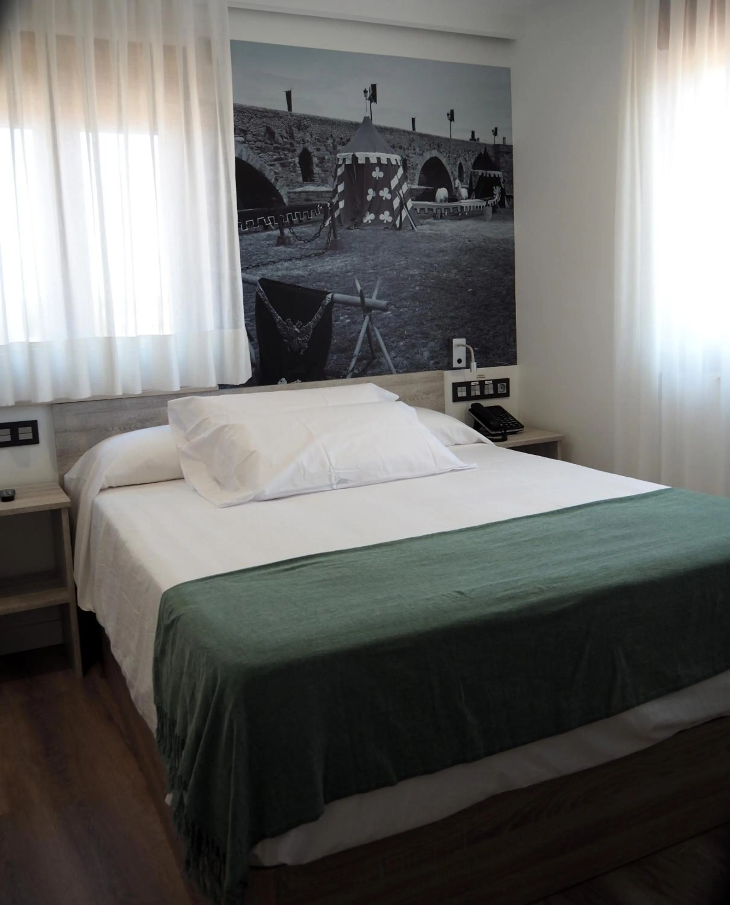 Bedroom in Hostal Don Suero de Quiñones