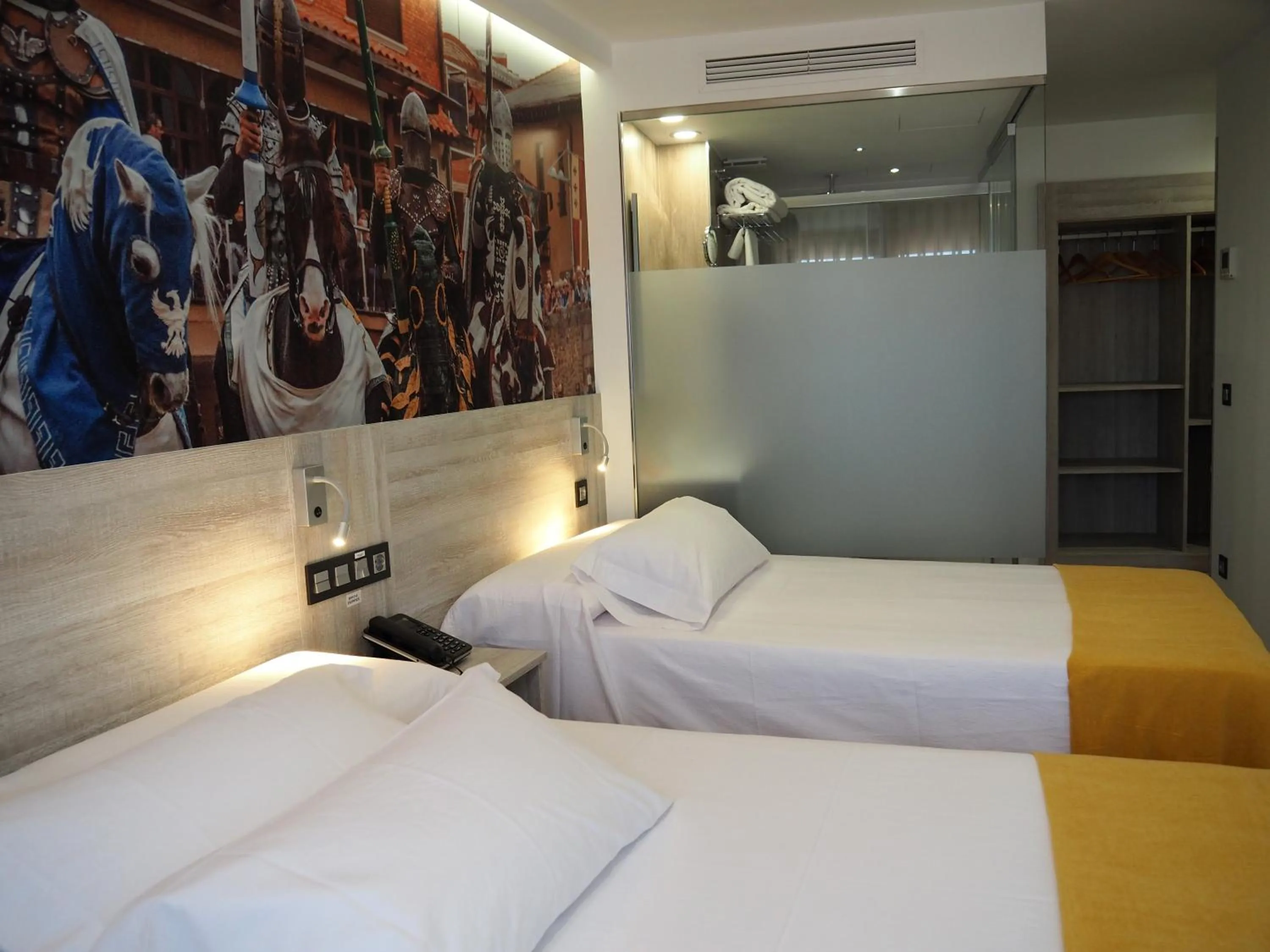 Decorative detail in Hostal Don Suero de Quiñones