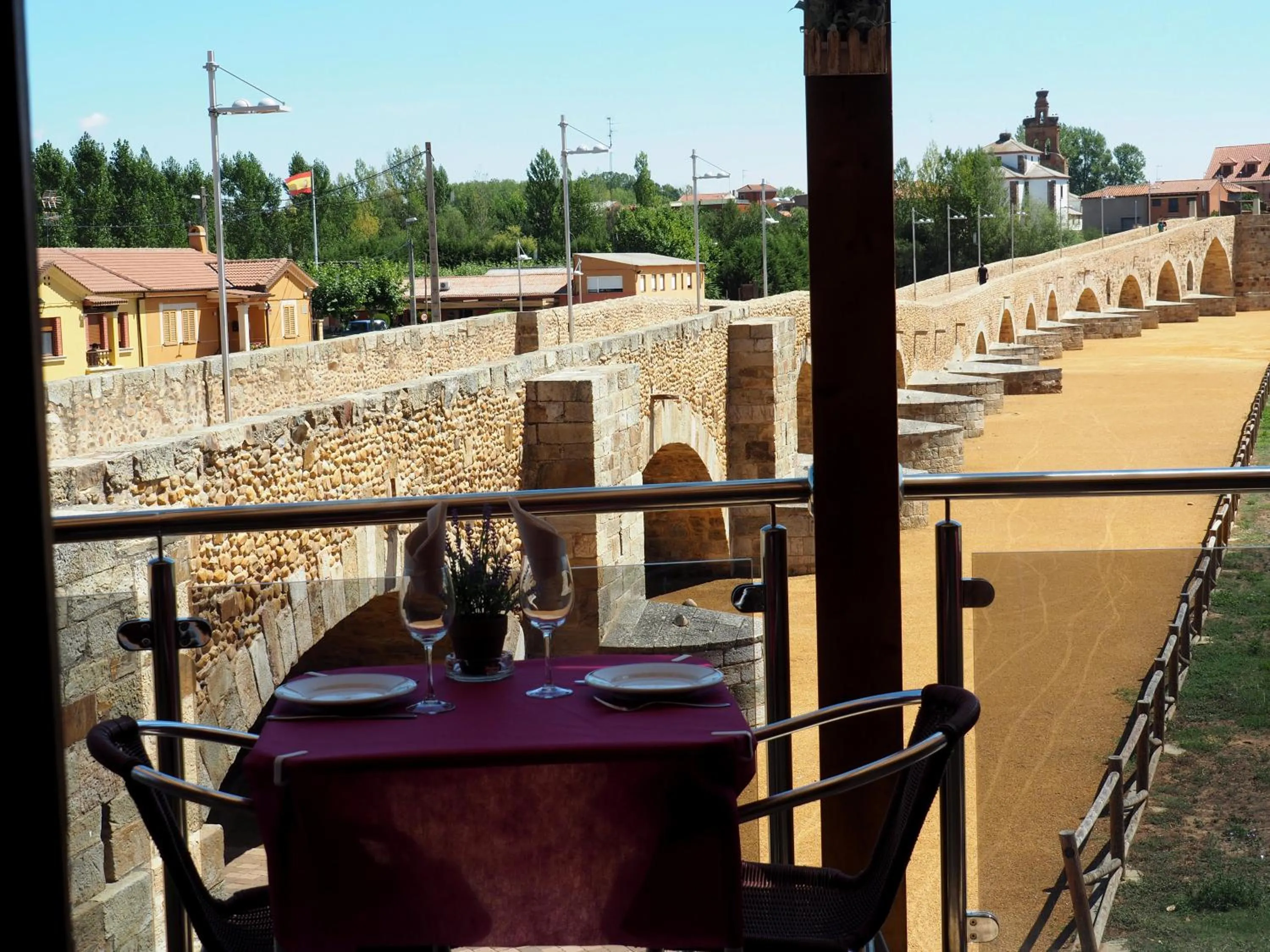 Hostal Don Suero de Quiñones