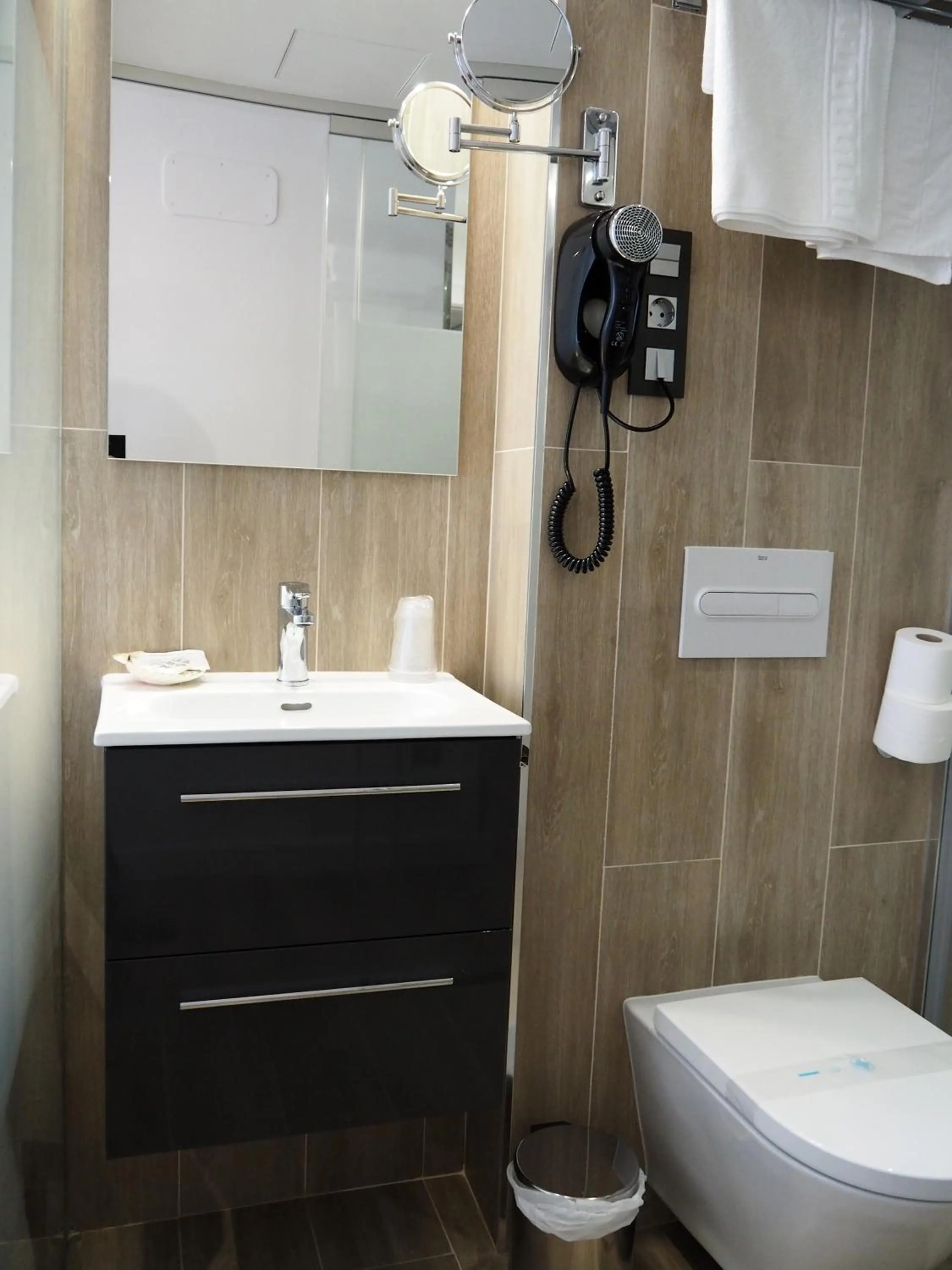 Decorative detail in Hostal Don Suero de Quiñones