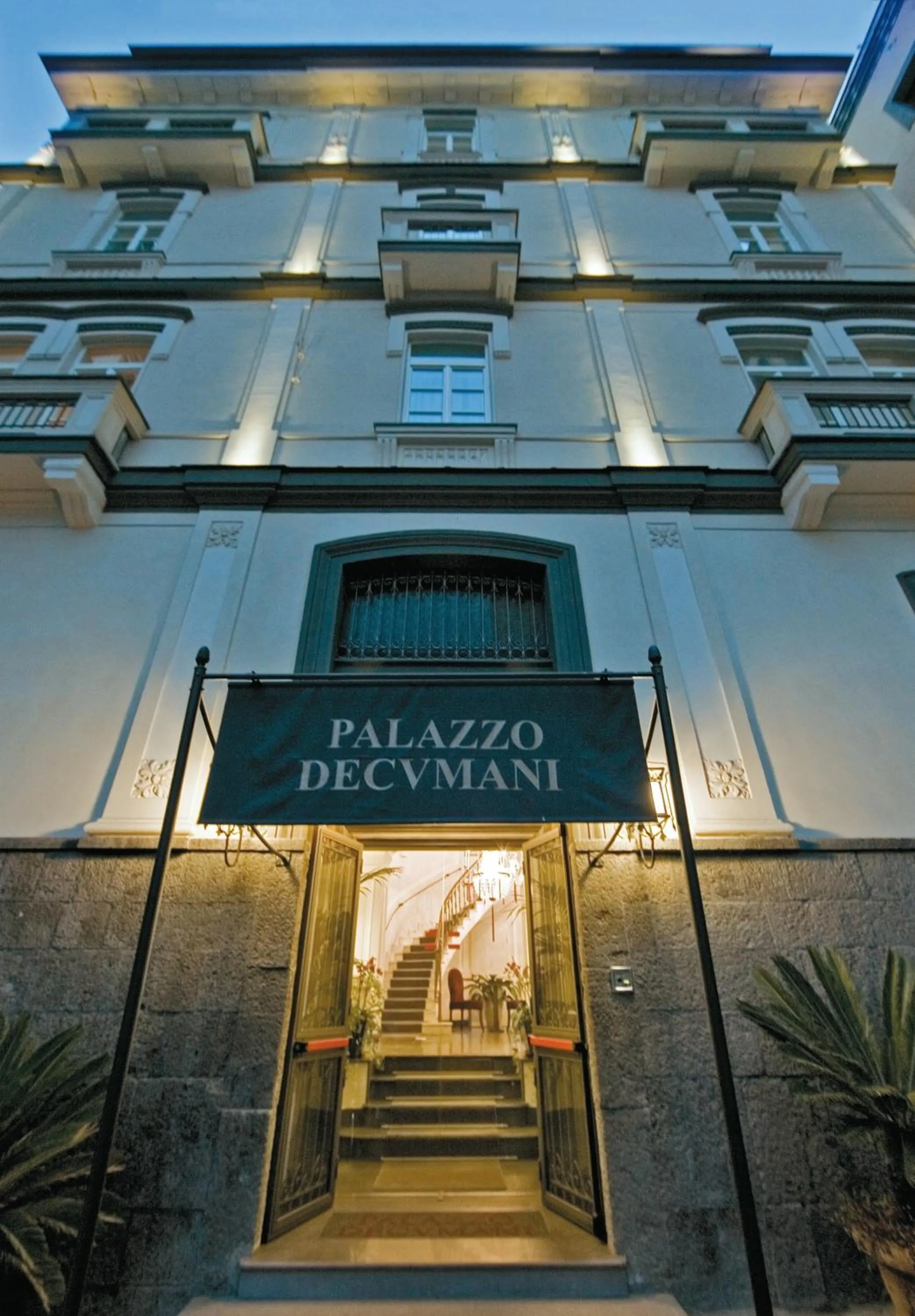 Facade/entrance in Albergo Palazzo Decumani