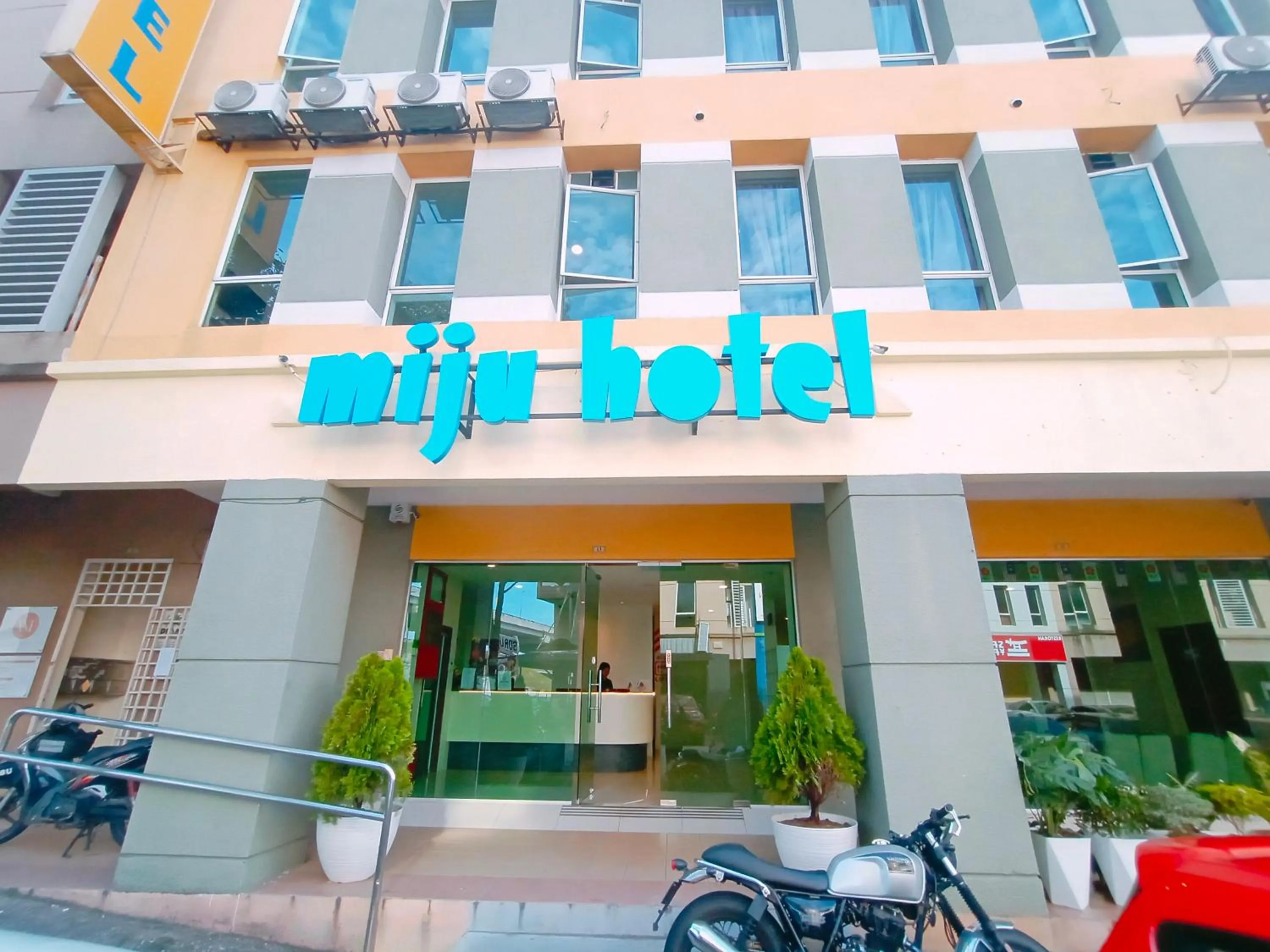 Property building in Hotel Miju