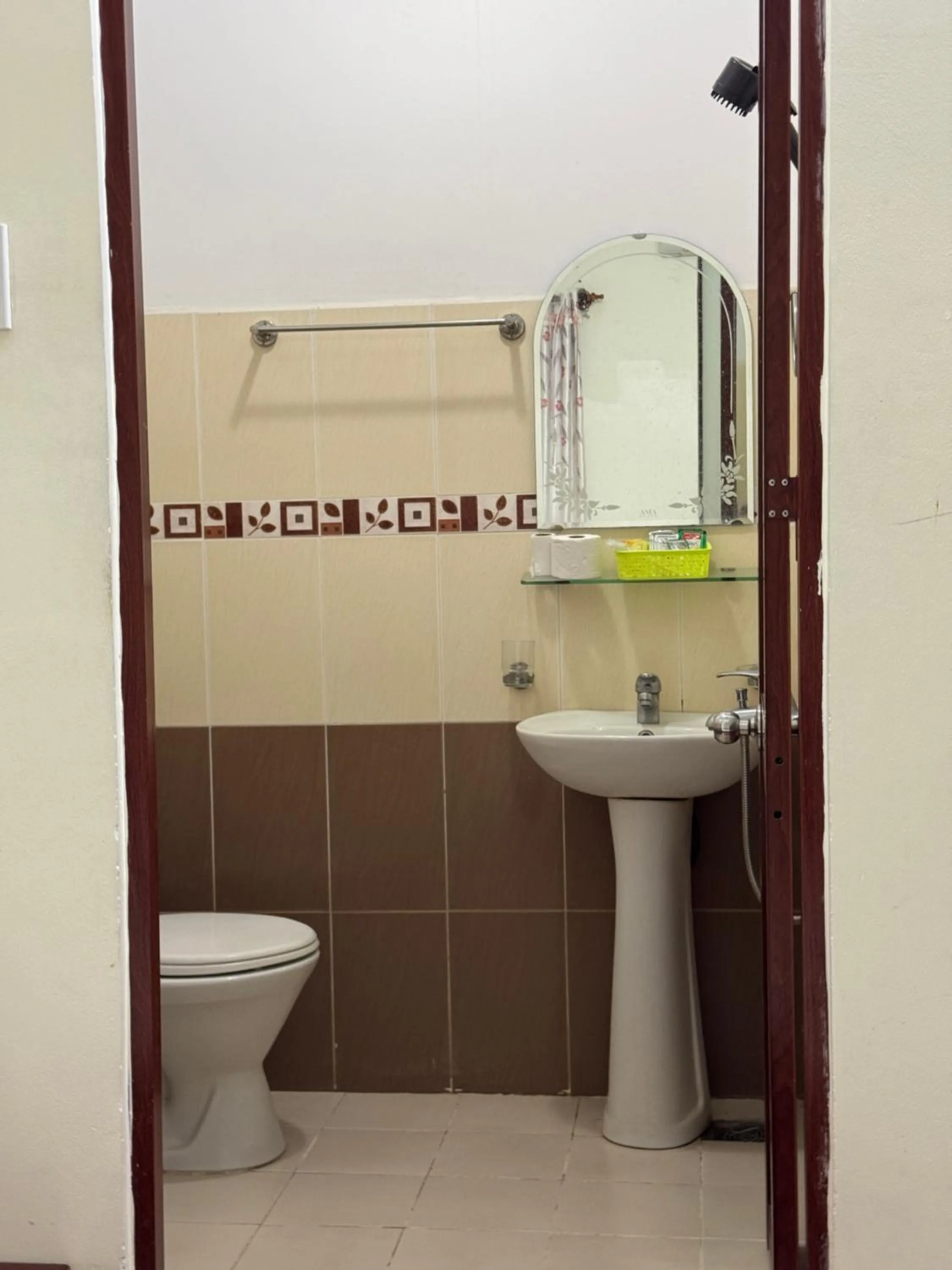 Toilet in Thinh Khang Hotel Vung Tau
