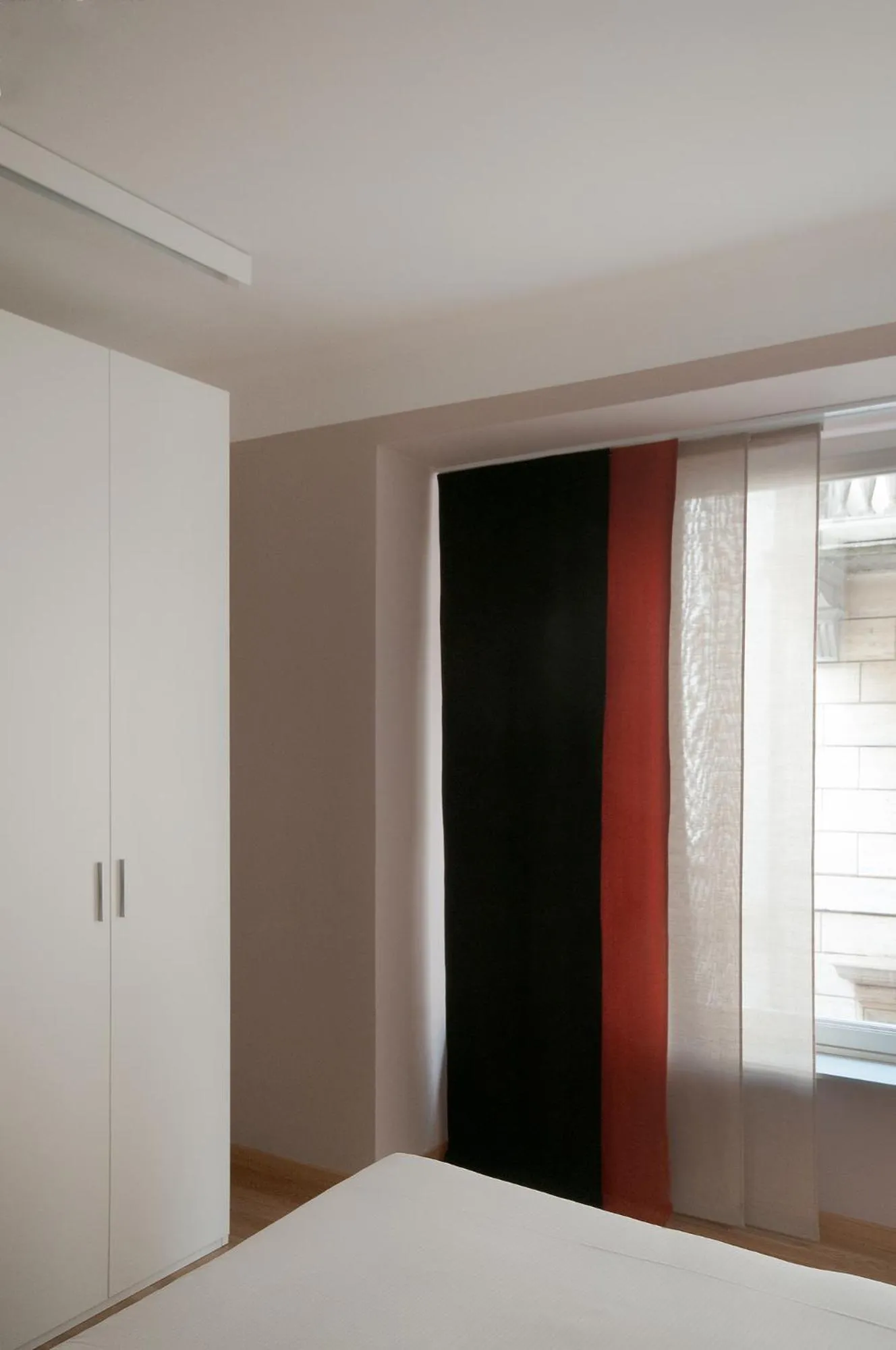 Decorative detail, Bed in Fifty Eight Suite Milan Center