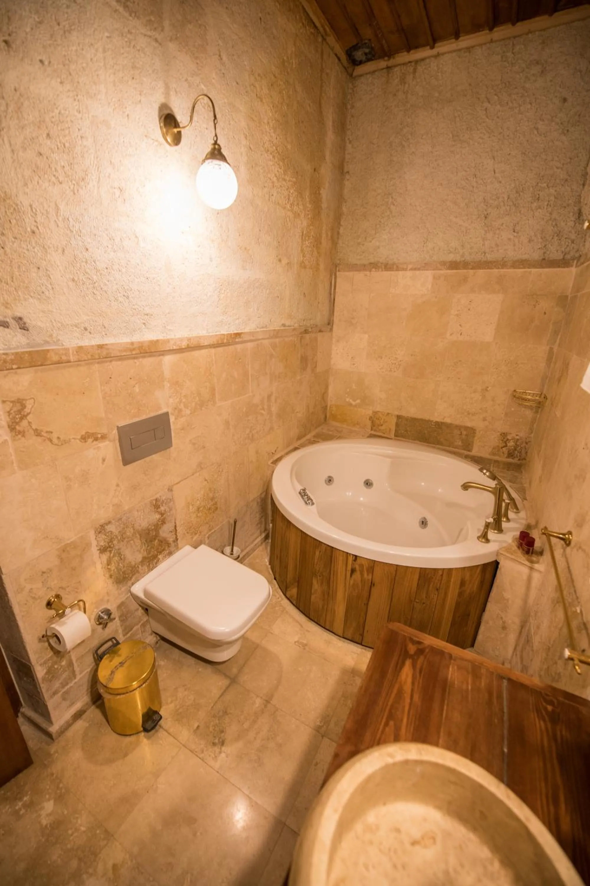 Bathroom in Charming Cave Hotel