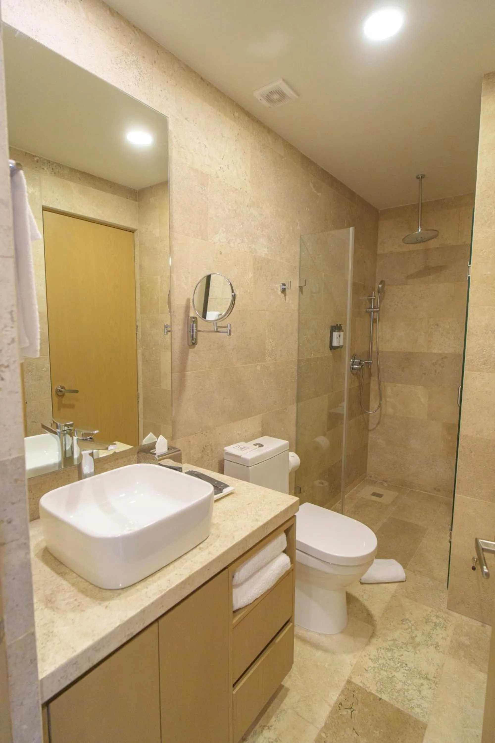 Suite Deluxe (3 Adults + 1 Child) - single occupancy in abba Suites Playa del Carmen