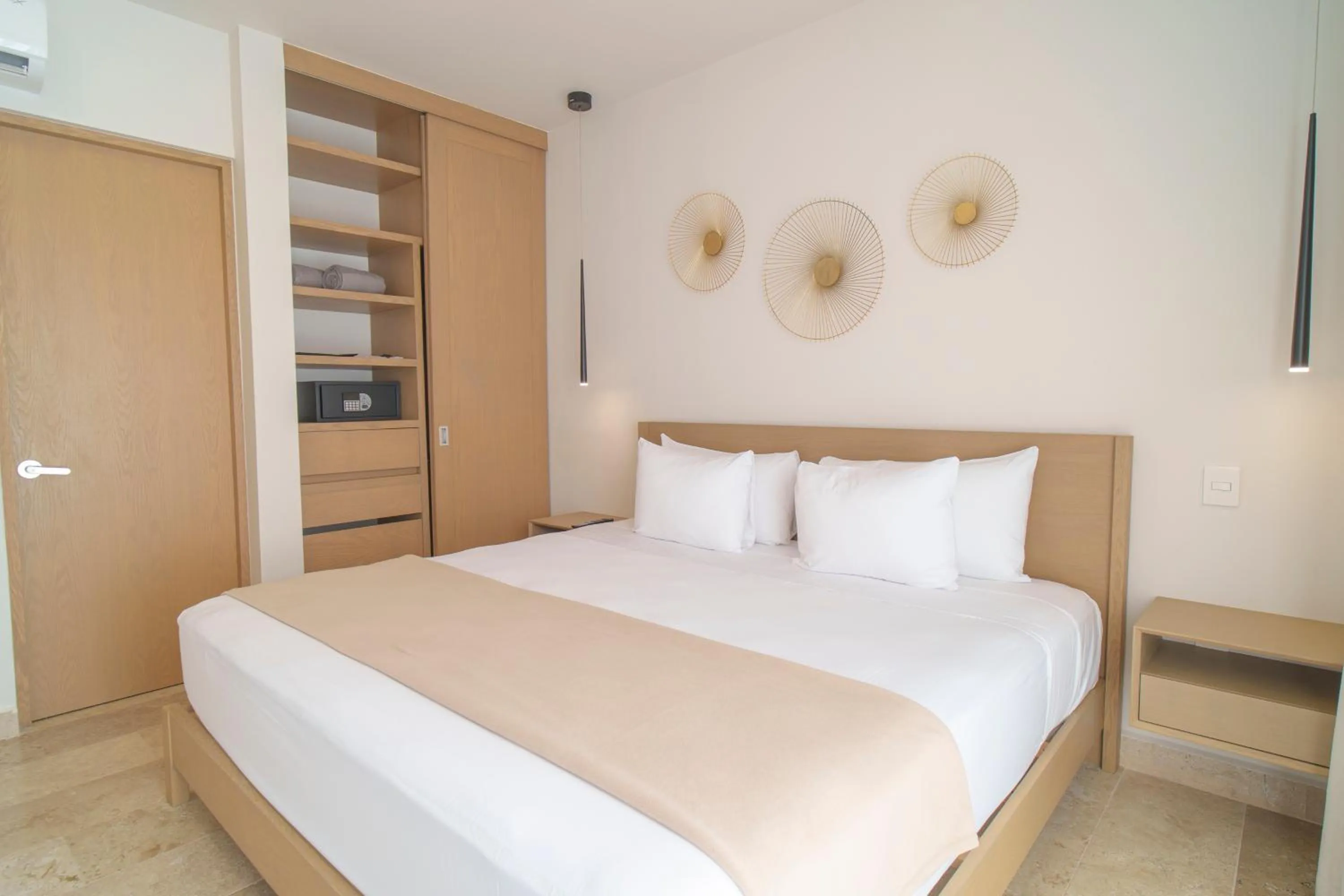 Bed in abba Suites Playa del Carmen