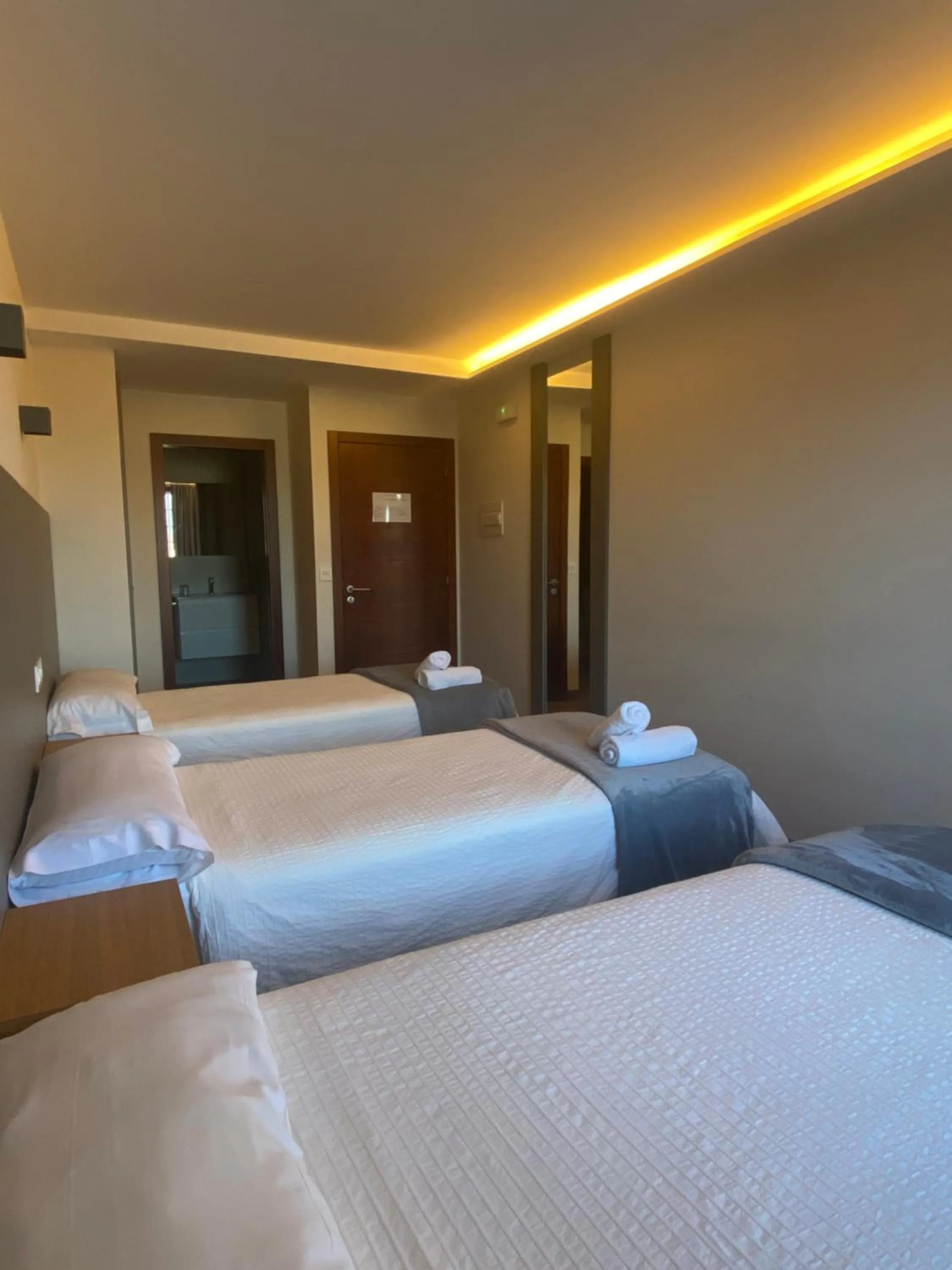 Photo of the whole room, Bed in Hotel Restaurante Isape GBC