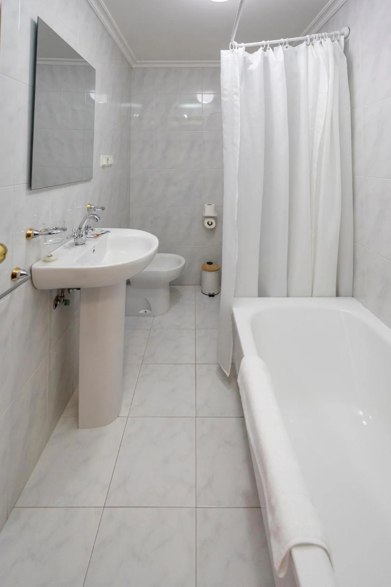 Bathroom in Hotel Restaurante Isape GBC