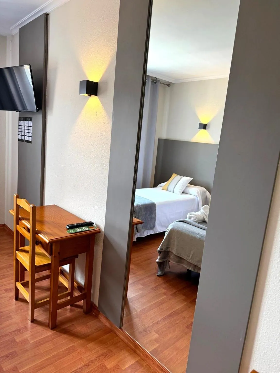 Photo of the whole room, Bed in Hotel Restaurante Isape GBC