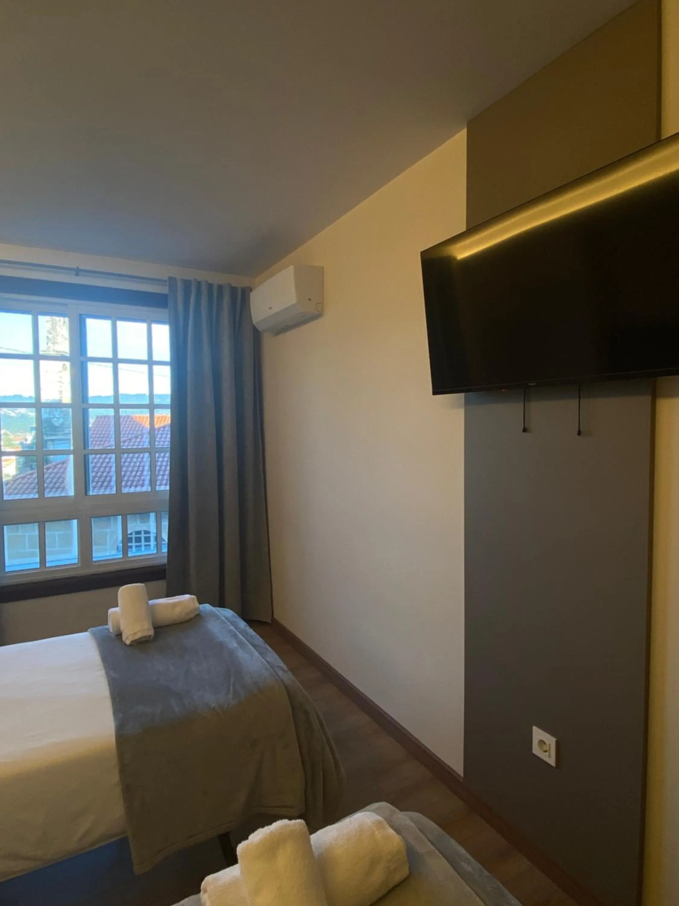 Photo of the whole room, Bed in Hotel Restaurante Isape GBC