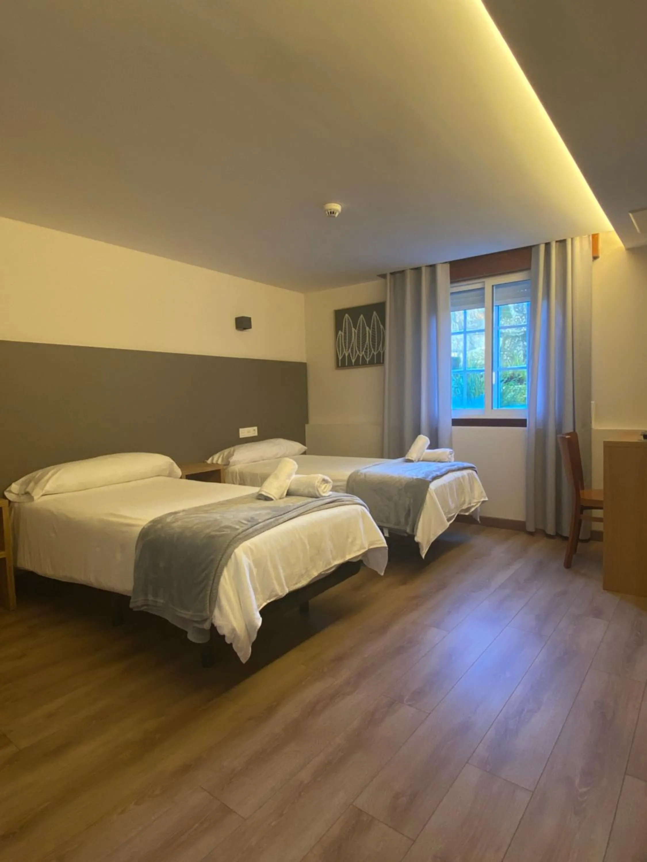 Photo of the whole room, Bed in Hotel Restaurante Isape GBC