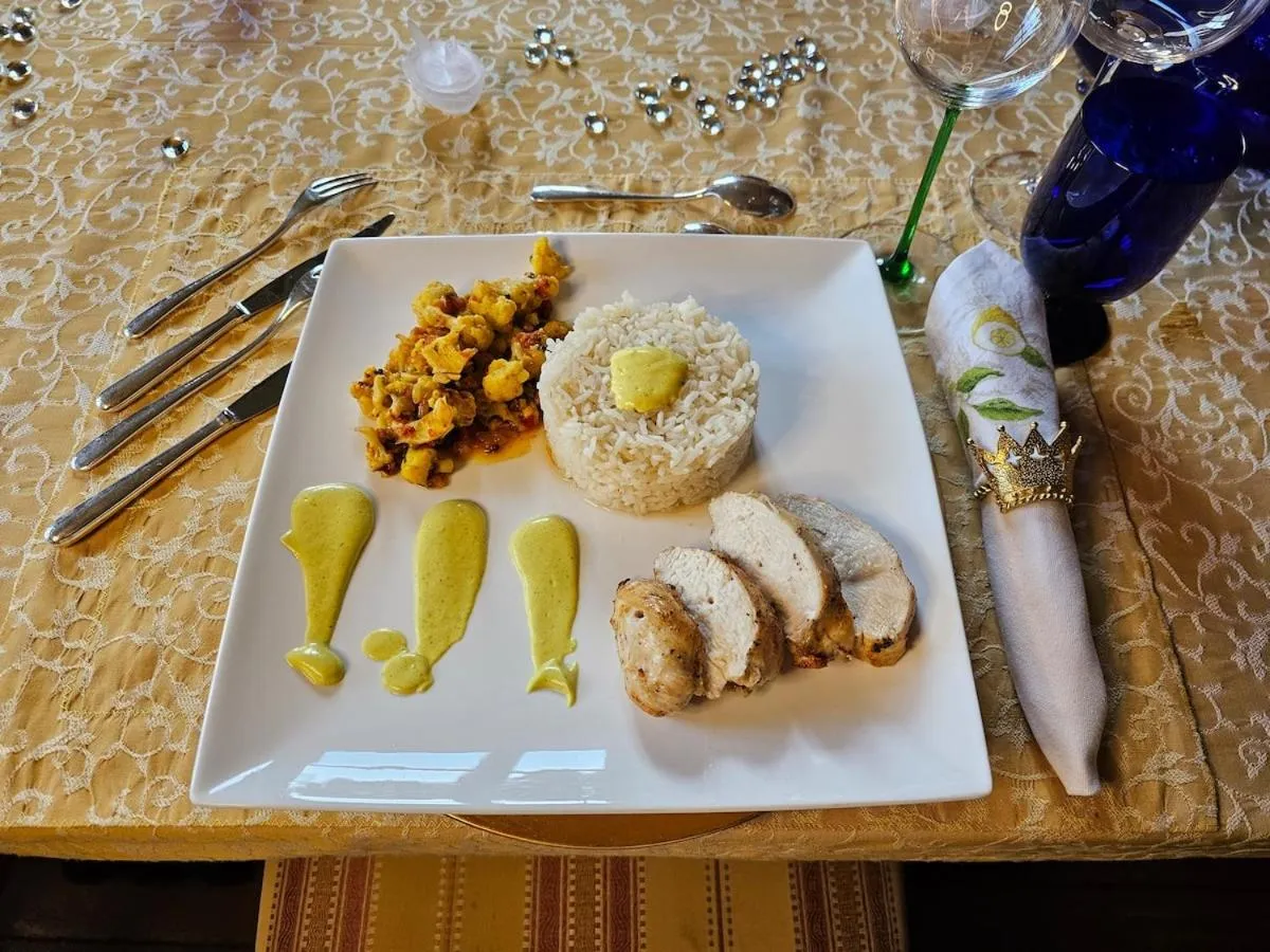 Restaurant/places to eat in MaisonMazerand