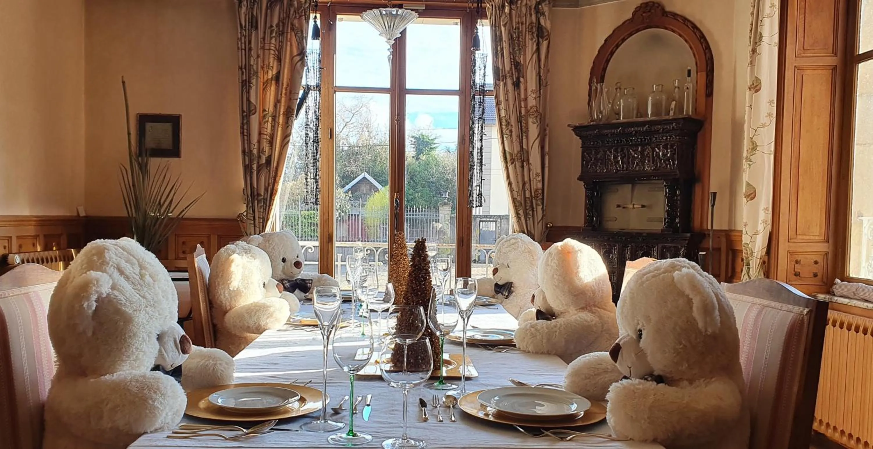 Restaurant/places to eat in MaisonMazerand