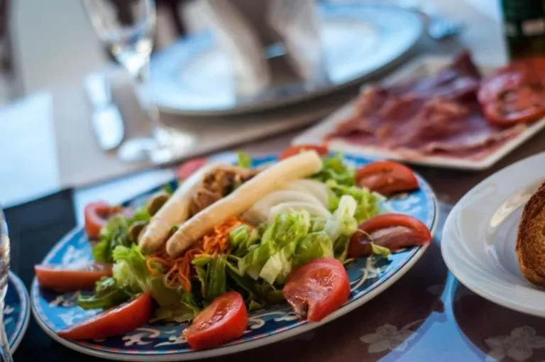 Restaurant/places to eat in Hotel Don Pepe Ria