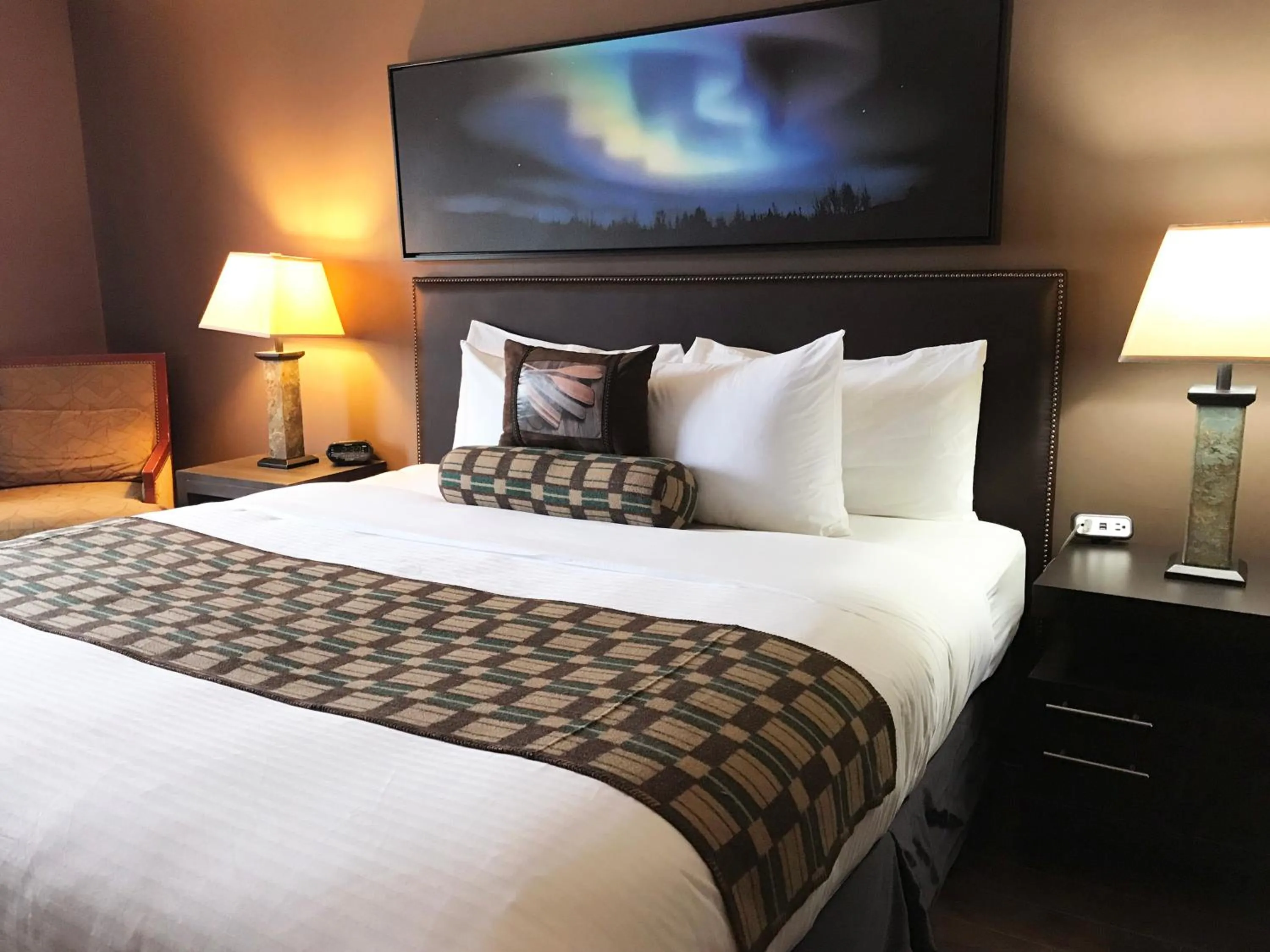 Bed in Copper River Inn