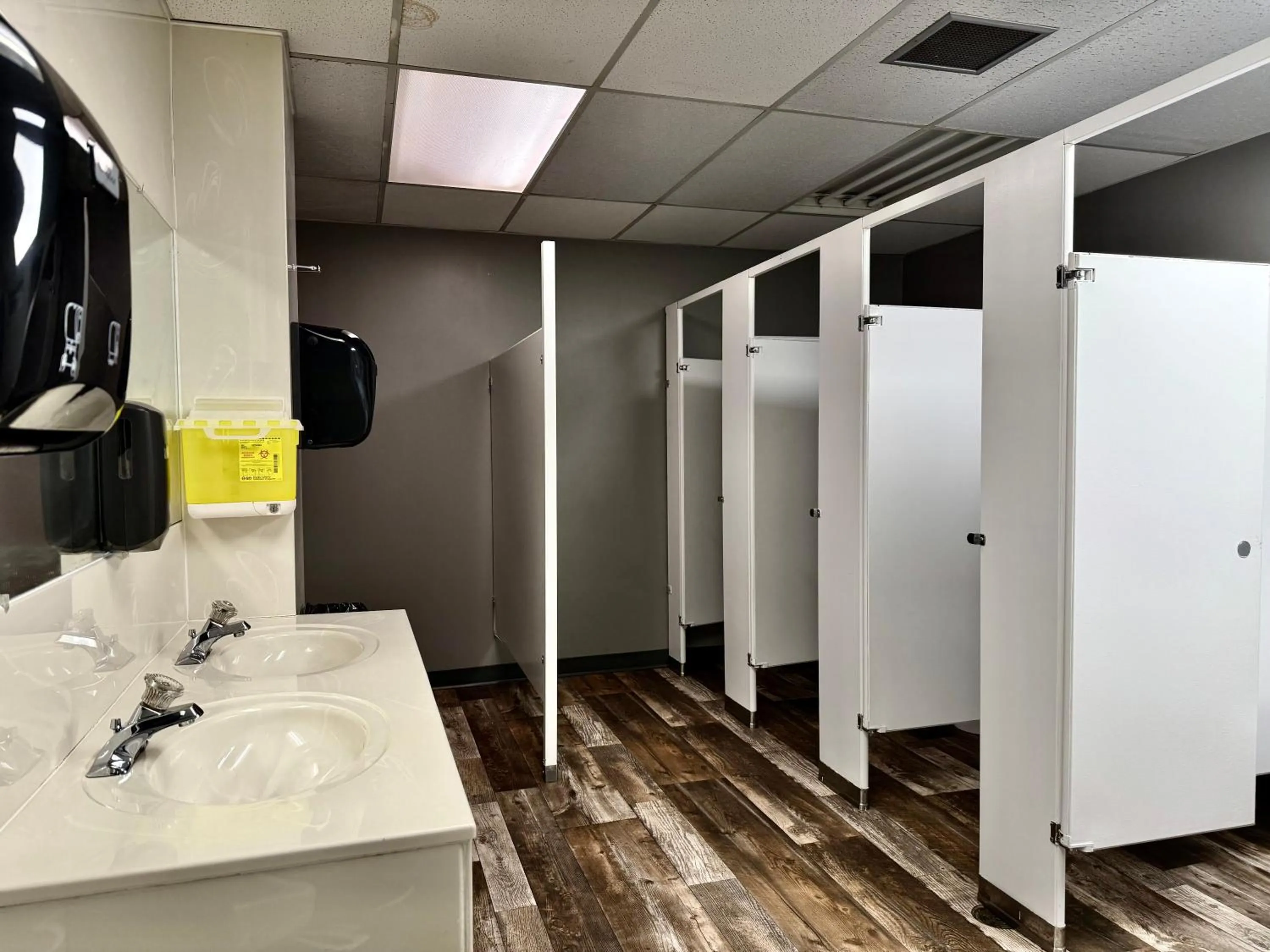 Bathroom in Quality Inn Fort Frances