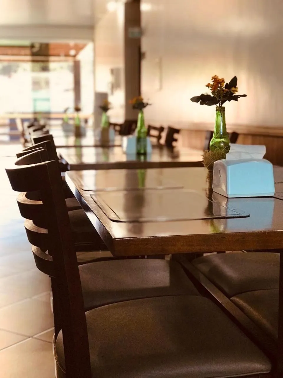 Restaurant/places to eat in Acapu Hotel