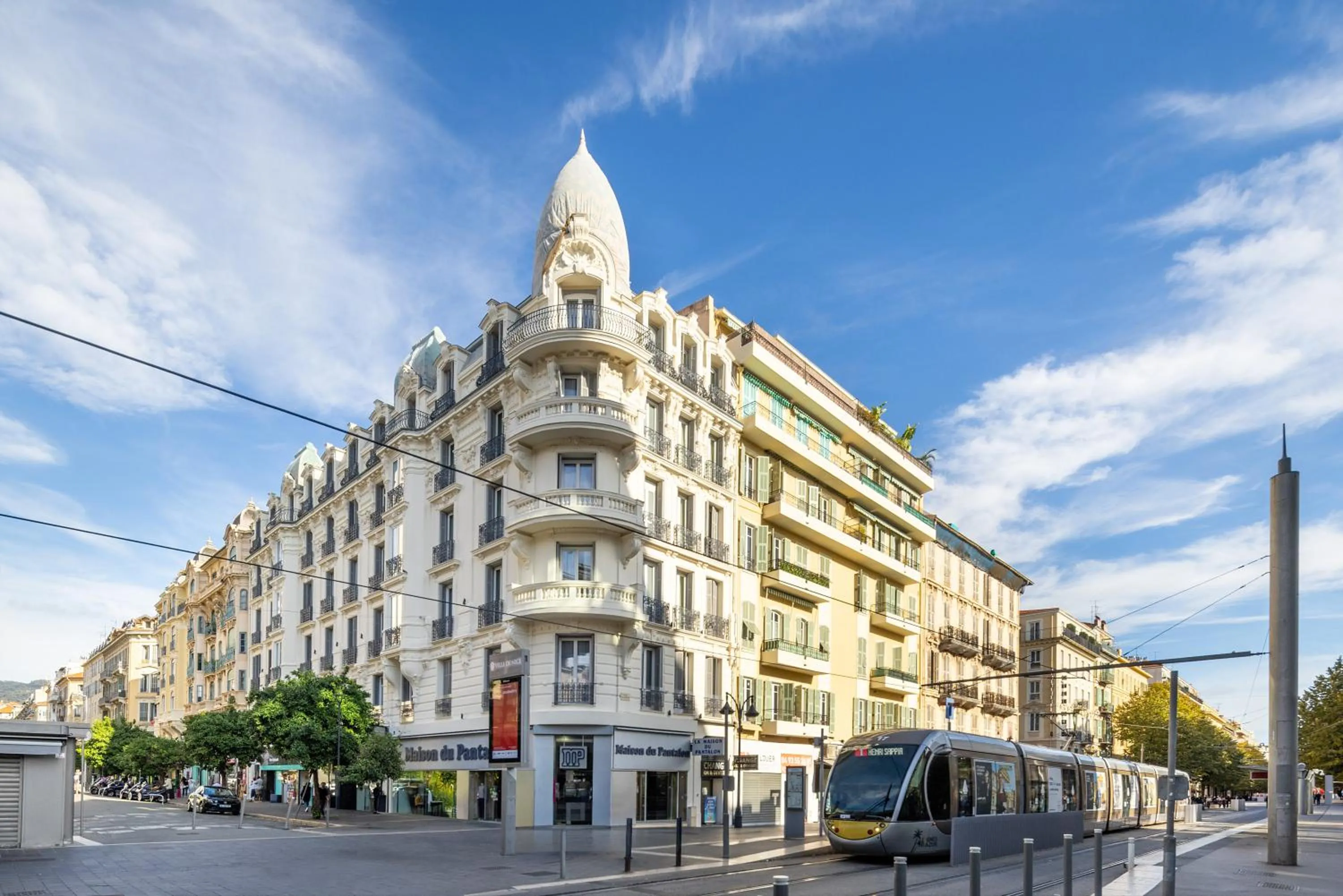 Property building in Ikonik Marengo