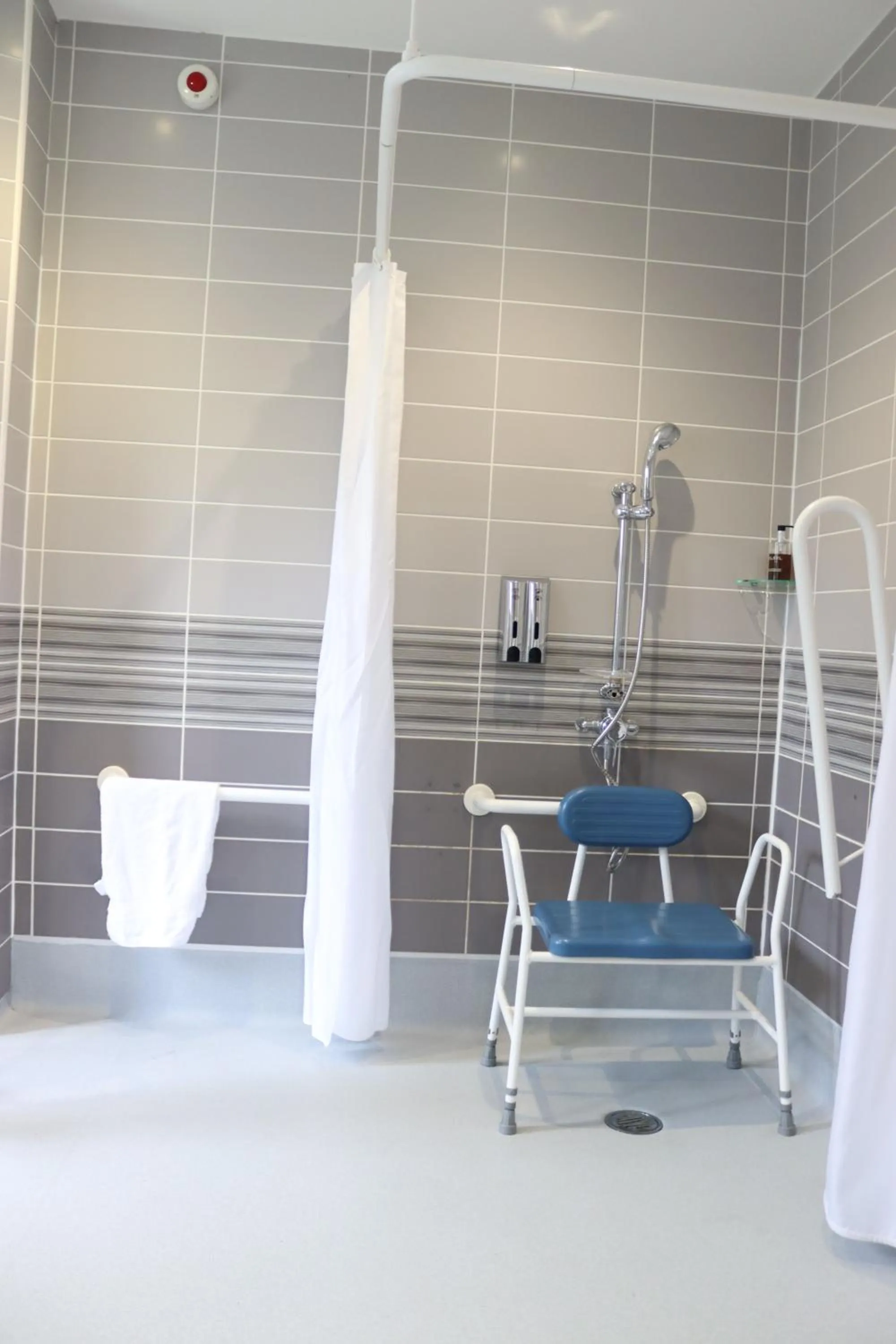 Bathroom in Gwesty Seren Hotel