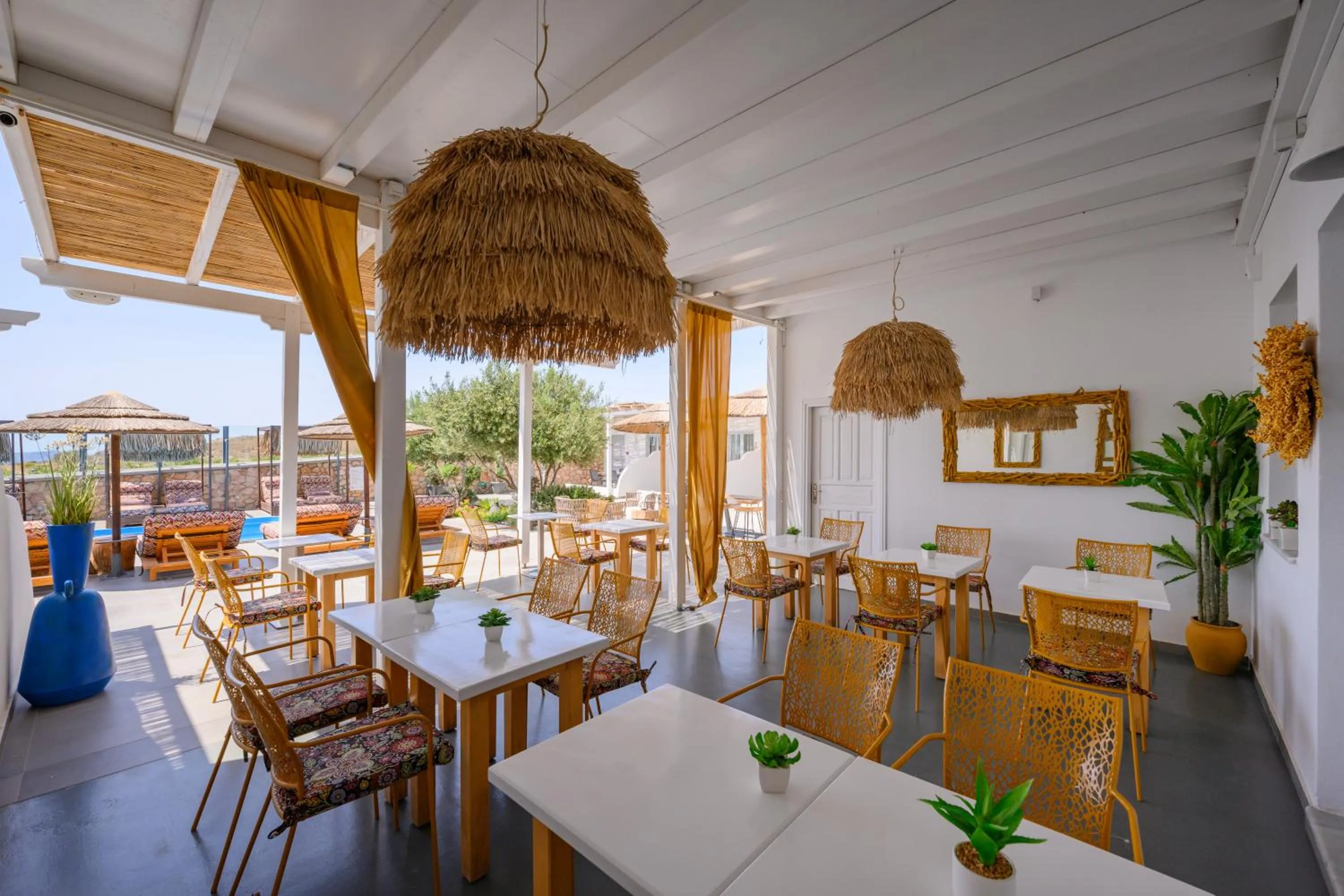 Restaurant/places to eat in Impressive One