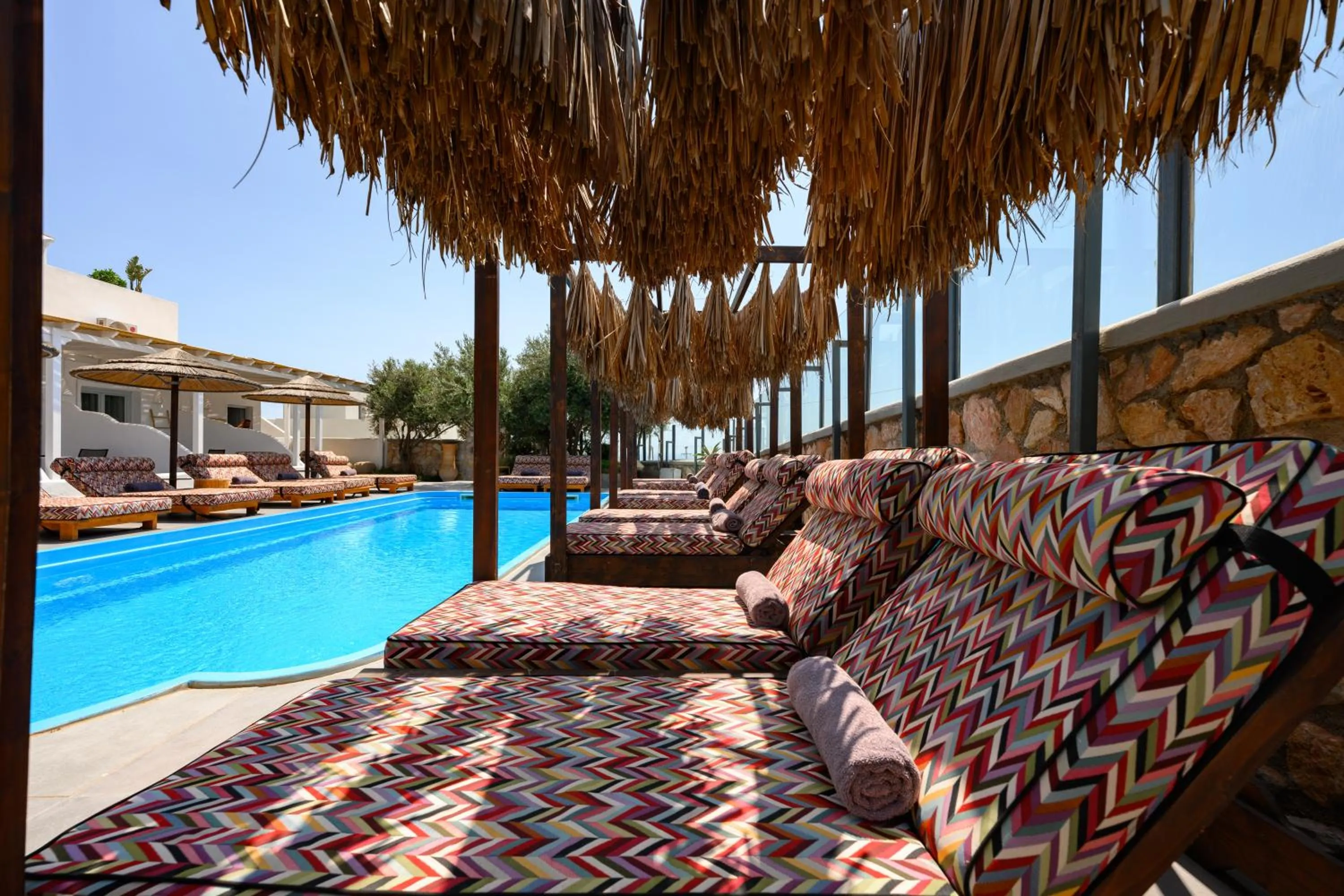 Swimming pool in Impressive One