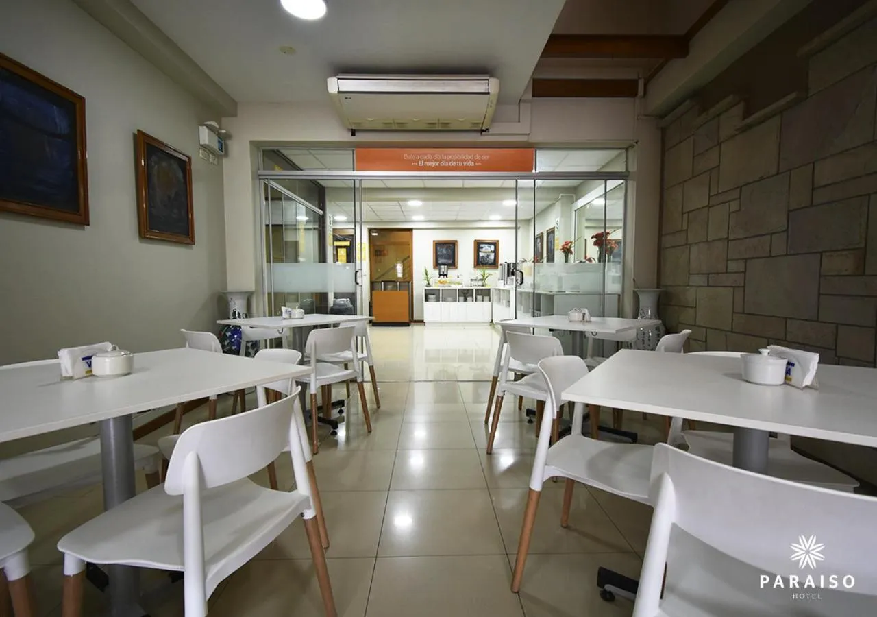 Dining area in Hoteles Paraiso CHICLAYO