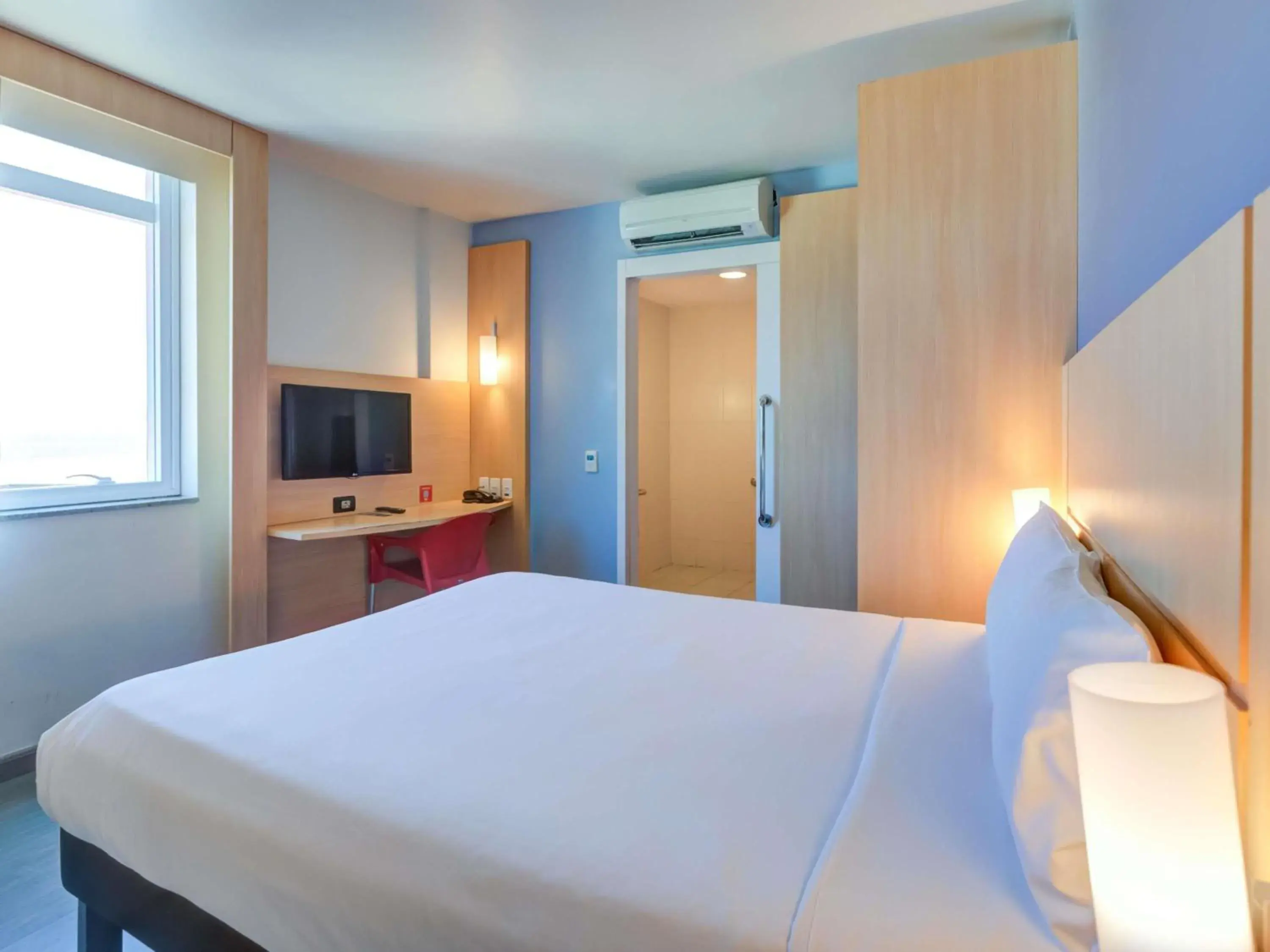 Standard Double Room - Disability Access in ibis Rio de Janeiro Barra da Tijuca Standard Double Room - Disability Access in ibis Rio de Janeiro Barra da Tijuca