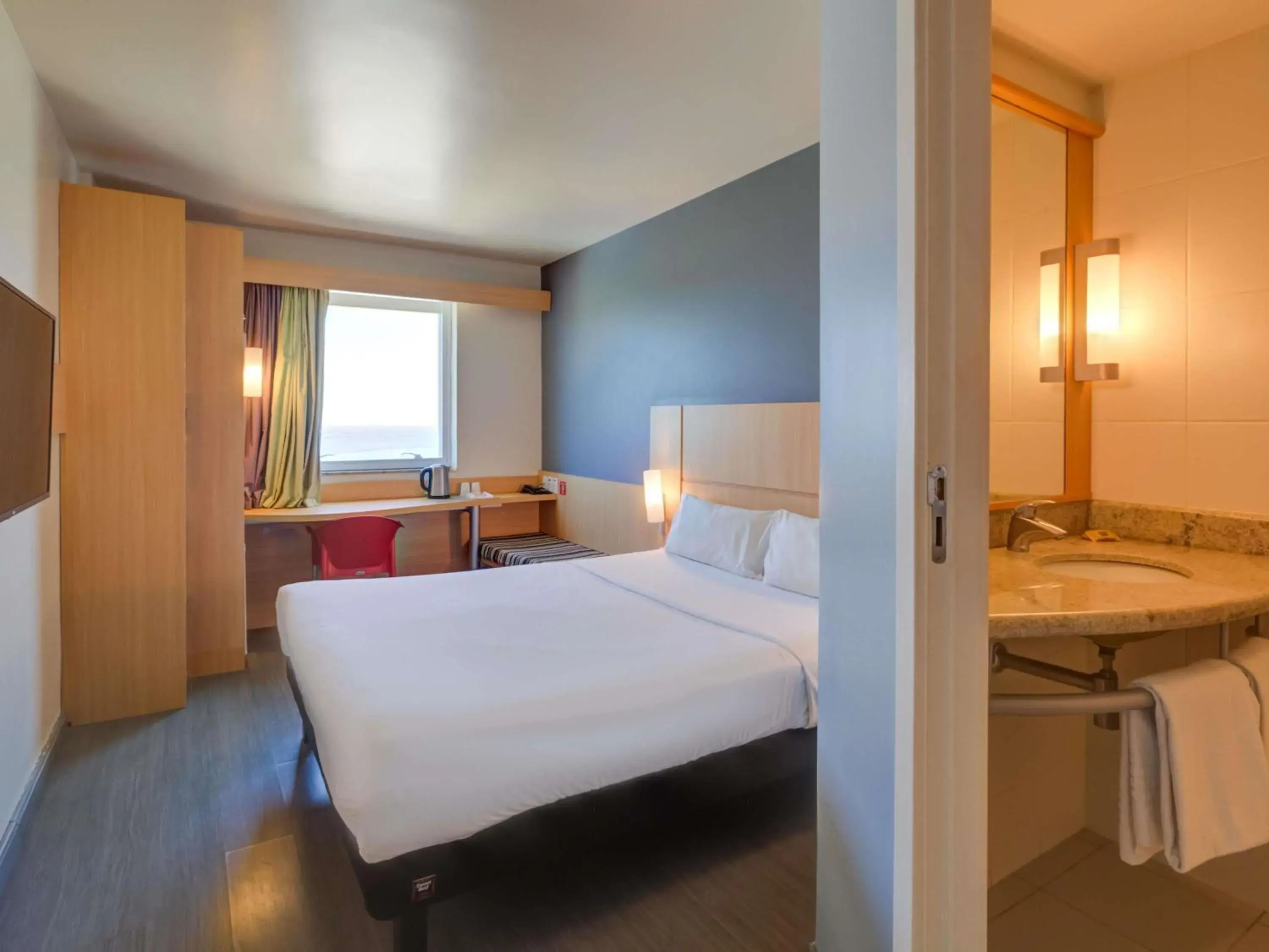 Standard Room with Double Bed and Sea View - single occupancy in ibis Rio de Janeiro Barra da Tijuca Standard Room with Double Bed and Sea View - single occupancy in ibis Rio de Janeiro Barra da Tijuca